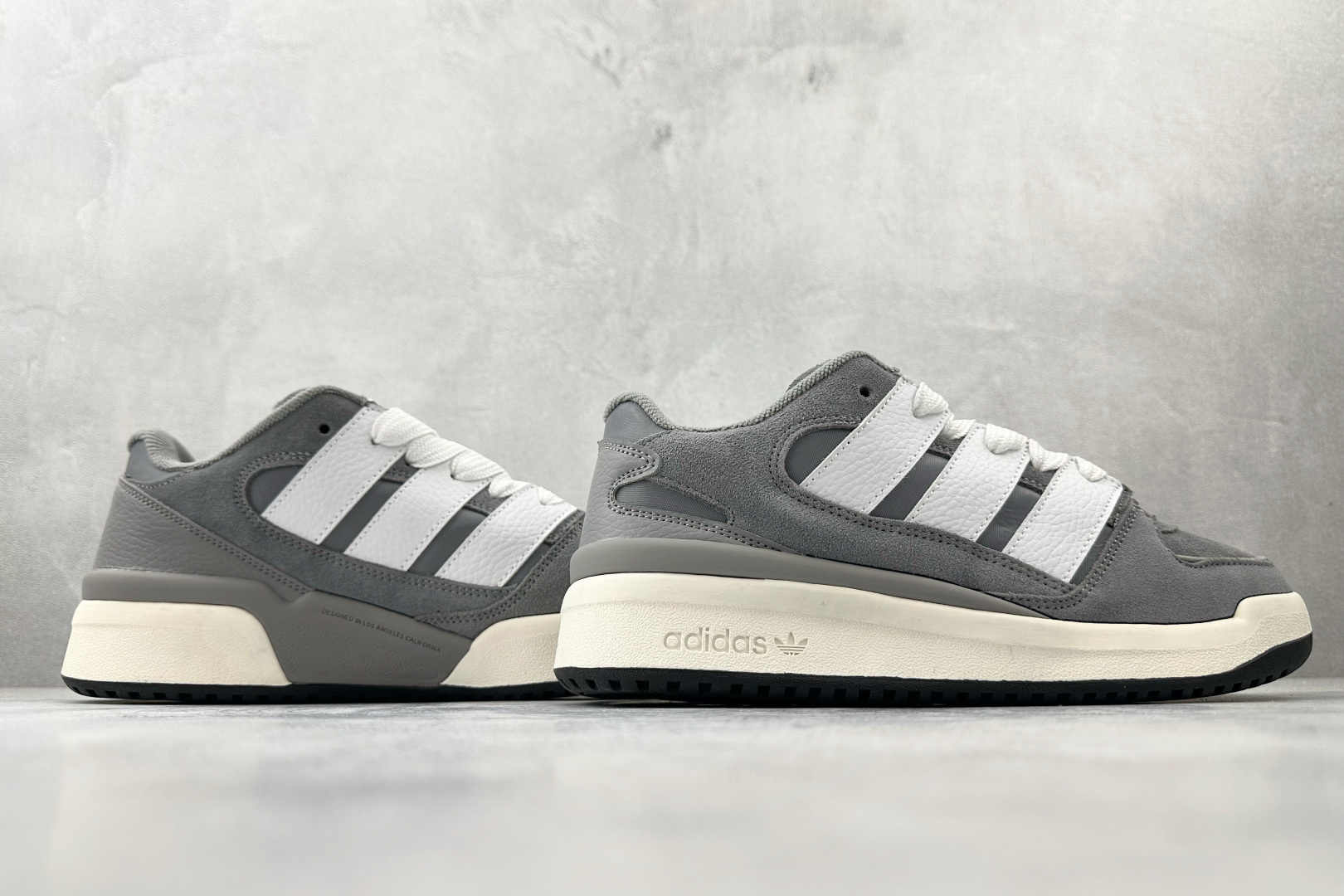 200 东南亚订单 adidas originals FORUM 2000 Shoes 灰色 JS0997-Chinese UA Cheap High Quatity Brand Clothes Bags handbags Sneakers wholesale wholesaler seller from China Factory suppliers Fashion Clothing Shoes best Quality Beautiful Price 200 东南亚订单 adidas originals FORUM 2000 Shoes 灰色 JS0997