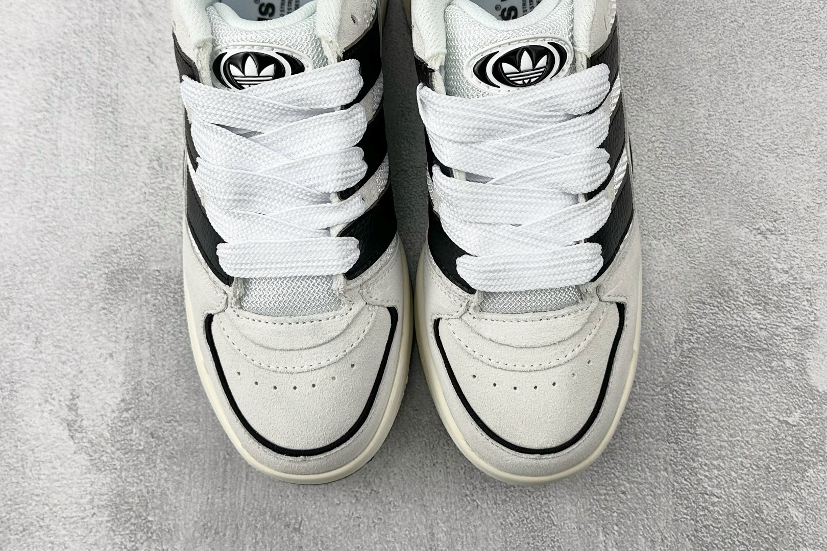 200 东南亚订单 adidas originals FORUM 2000 Shoes 黑白色 JS0995