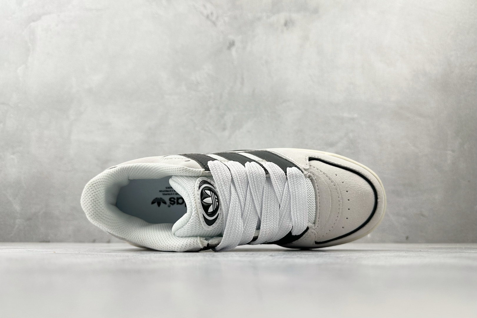 200 东南亚订单 adidas originals FORUM 2000 Shoes 黑白色 JS0995