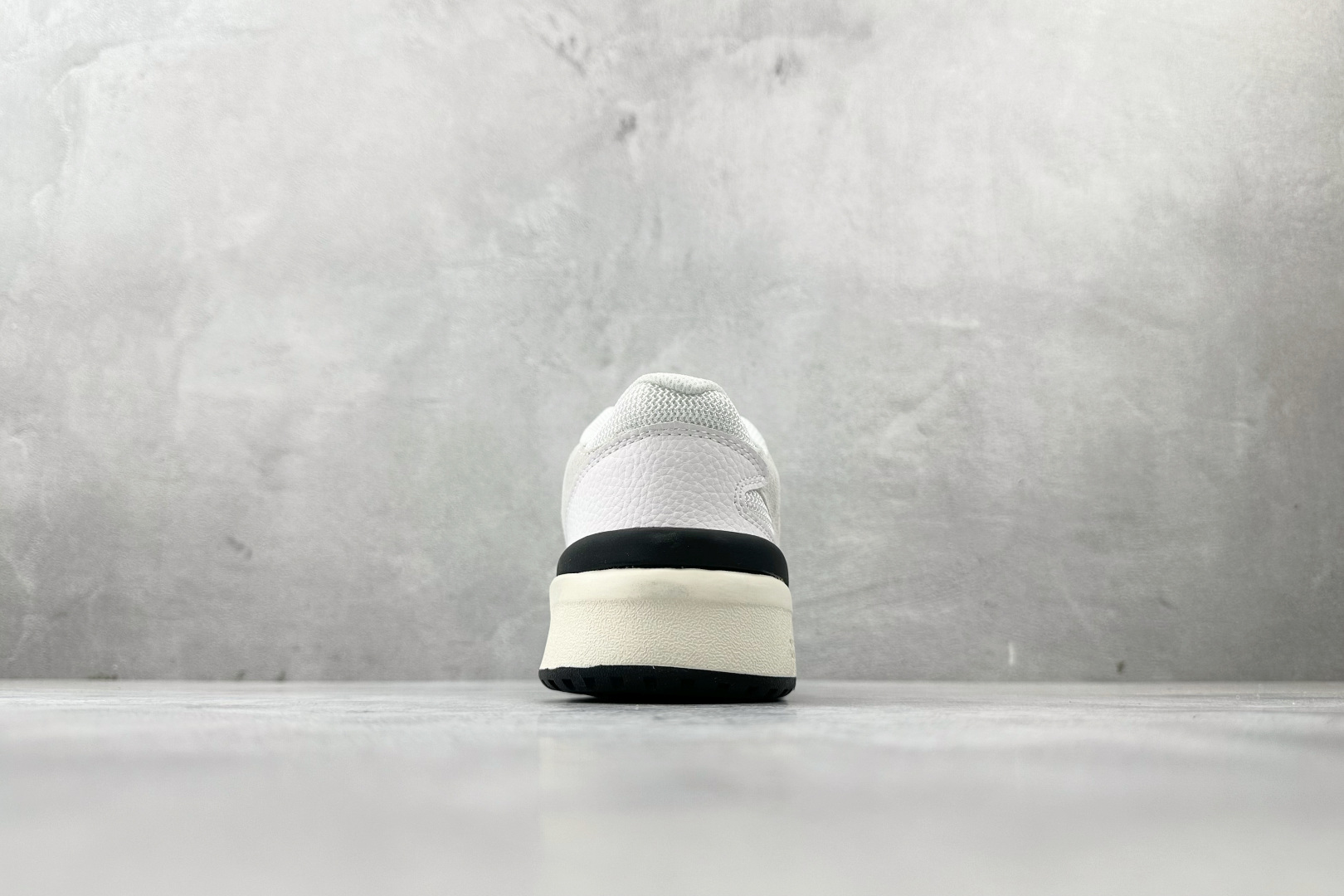 200 东南亚订单 adidas originals FORUM 2000 Shoes 黑白色 JS0995