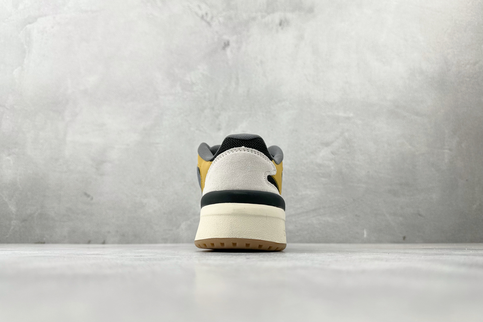 东南亚订单 adidas originals FORUM 2000 Shoes 黑灰色 JS3158 东南亚订单 adidas originals FORUM 2000 Shoes 黑灰色 JS3158