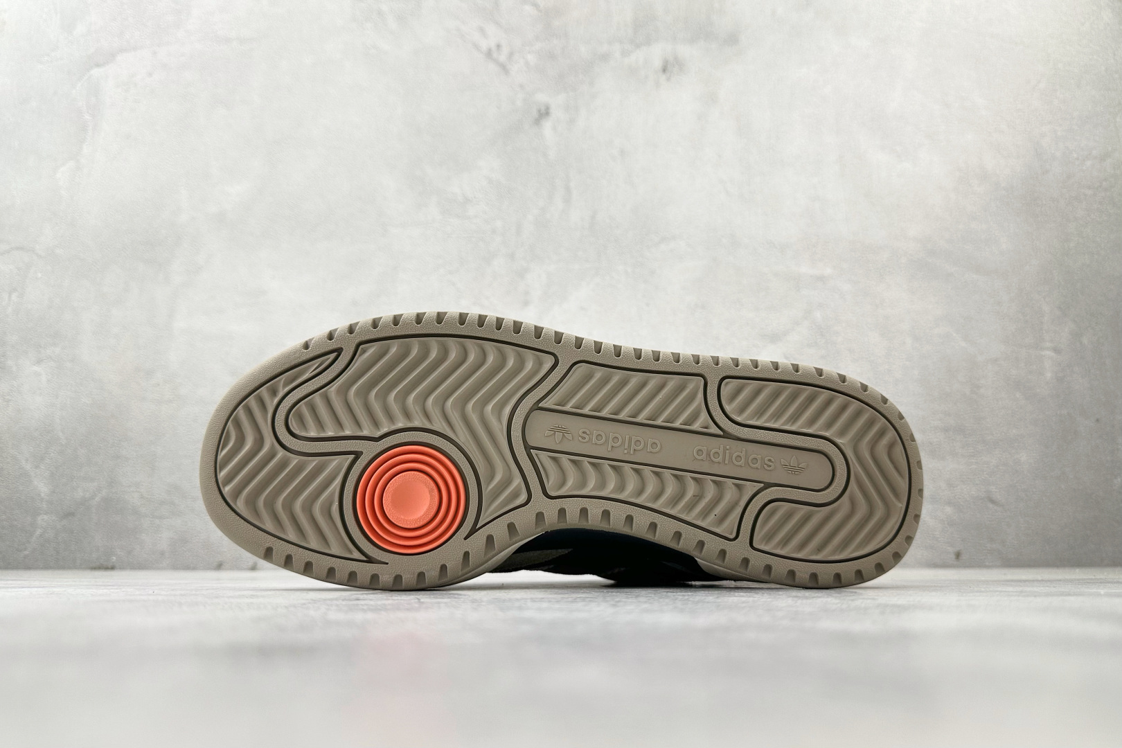 200 东南亚订单 adidas originals FORUM 2000 Shoes 棕色 JS3159-Chinese UA Cheap High Quatity Brand Clothes Bags handbags Sneakers wholesale wholesaler seller from China Factory suppliers Fashion Clothing Shoes best Quality Beautiful Price 200 东南亚订单 adidas originals FORUM 2000 Shoes 棕色 JS3159