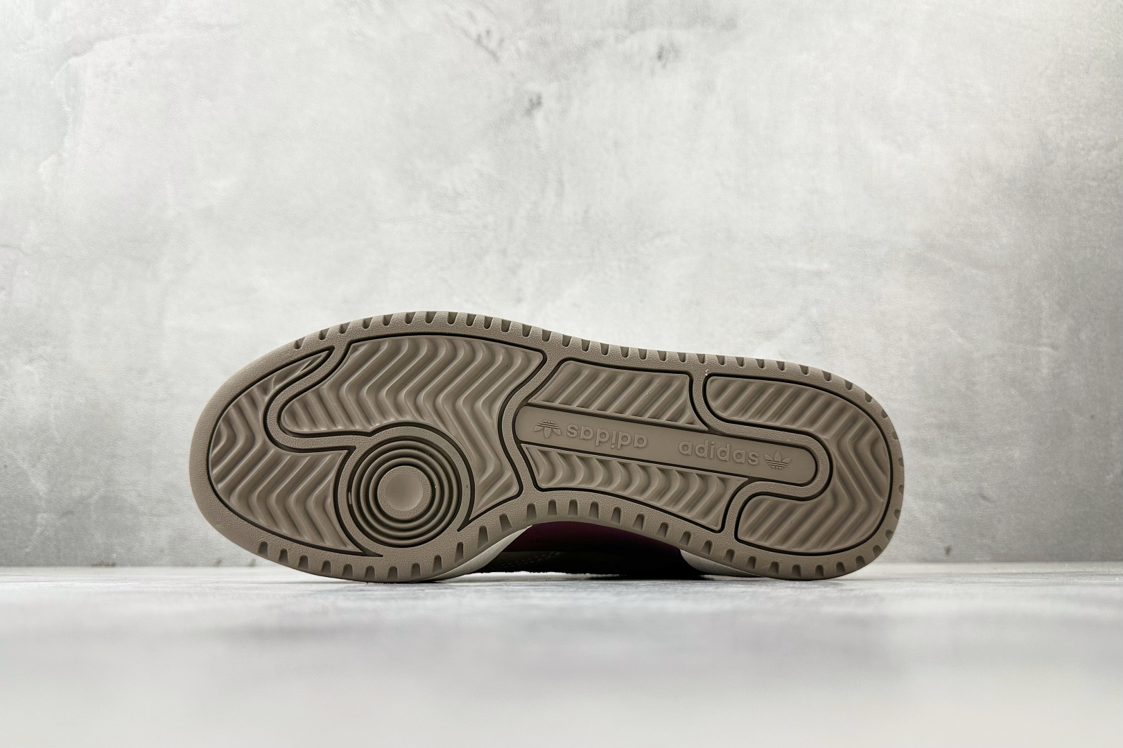 200 东南亚订单 adidas originals FORUM 2000 Shoes 棕色 JS3157