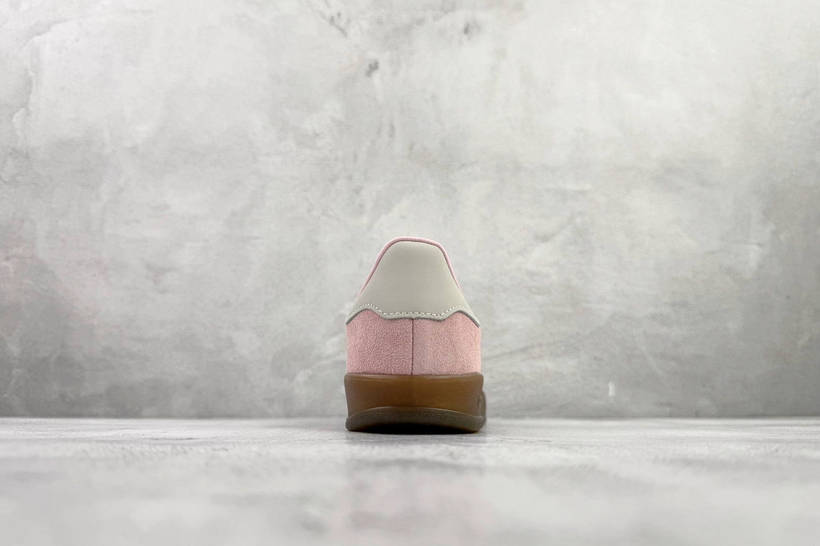 170 adidas originals GAZELLE INDOOR 粉色 JI2716-Chinese UA Cheap High Quatity Brand Clothes Bags handbags Sneakers wholesale wholesaler seller from China Factory suppliers Fashion Clothing Shoes best Quality Beautiful Price 170 adidas originals GAZELLE INDOOR 粉色 JI2716