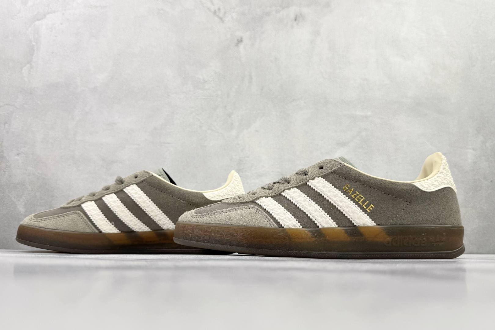 170 adidas originals GAZELLE INDOOR 灰白 IF1807