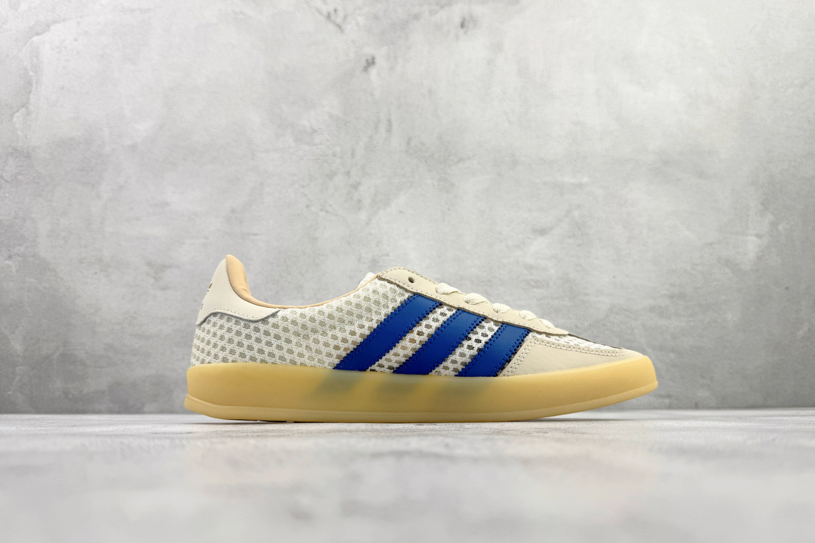 adidas originals GAZELLE INDOOR 米白色 JH5419 adidas originals GAZELLE INDOOR 米白色 JH5419