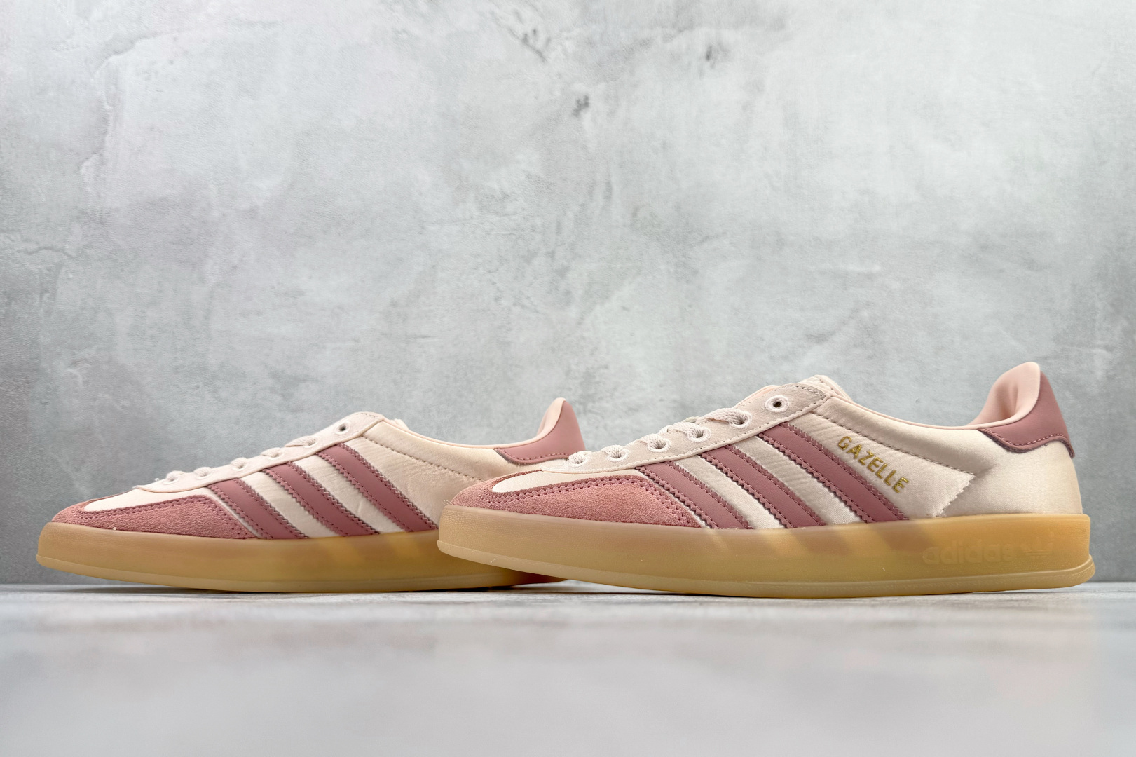 170 adidas originals GAZELLE INDOOR 粉色 JI2709-Chinese UA Cheap High Quatity Brand Clothes Bags handbags Sneakers wholesale wholesaler seller from China Factory suppliers Fashion Clothing Shoes best Quality Beautiful Price 170 adidas originals GAZELLE INDOOR 粉色 JI2709