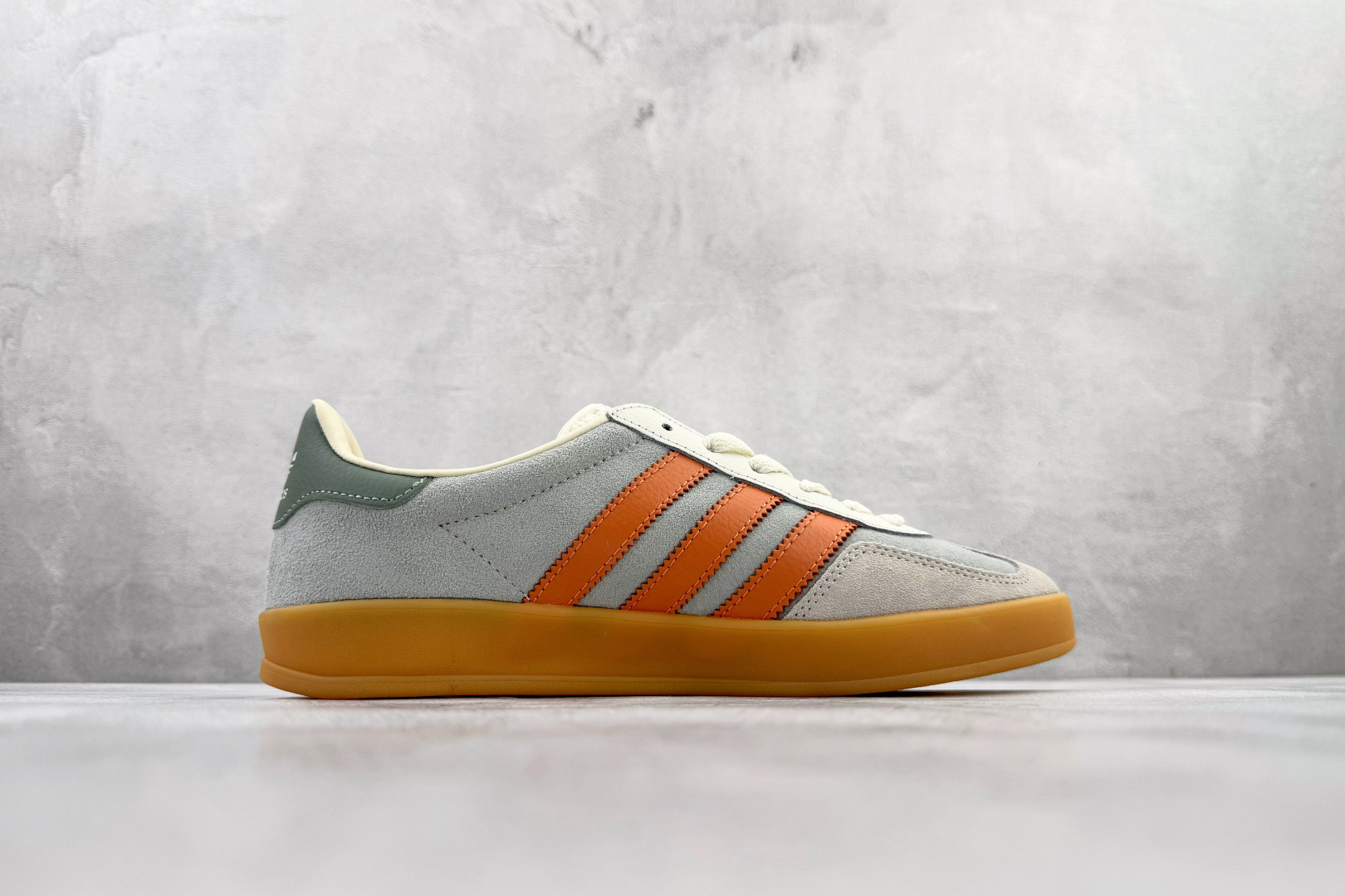 170 adidas originals GAZELLE INDOOR 灰白色 JQ0011