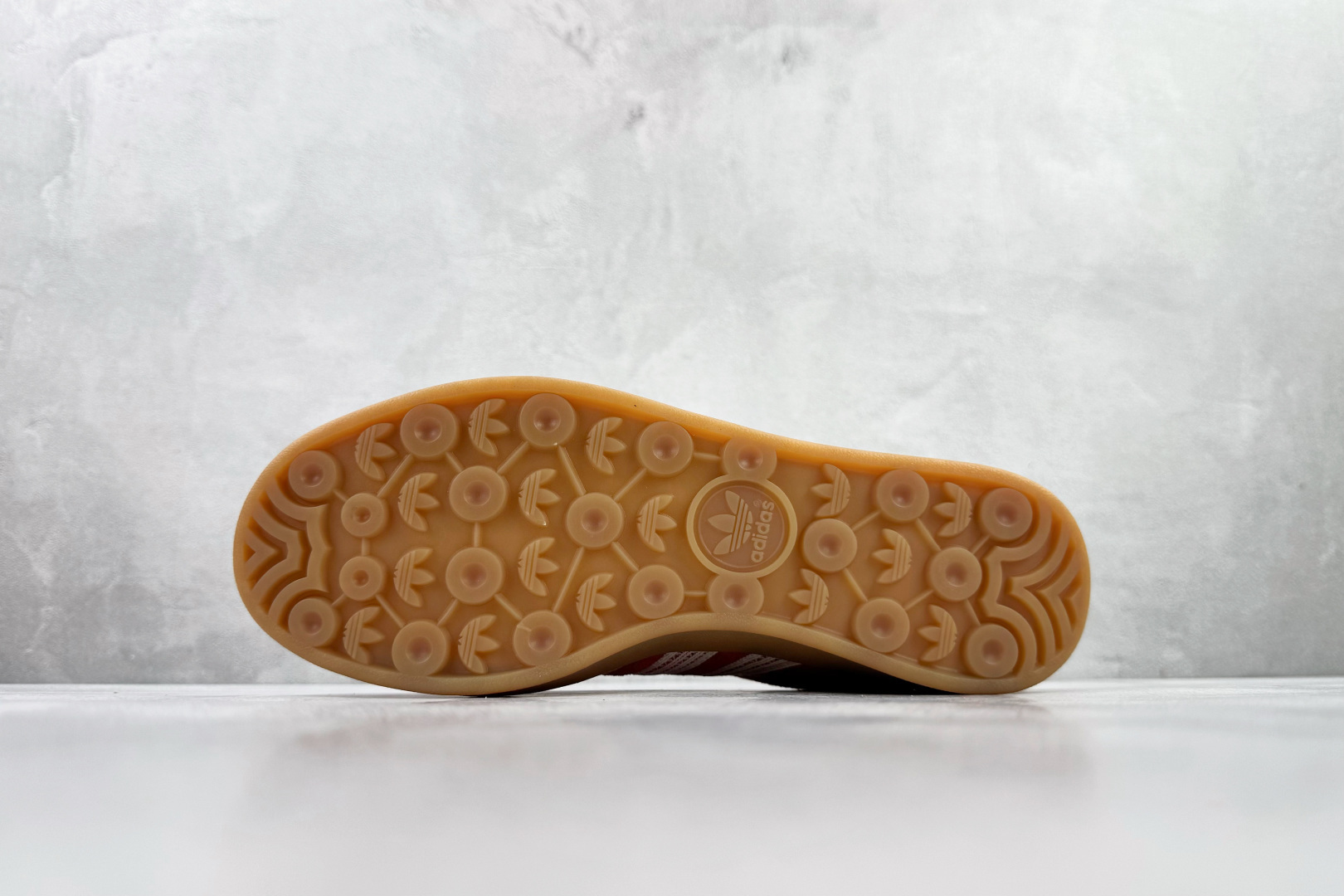 170 adidas originals GAZELLE INDOOR 红色 JI2756-Chinese UA Cheap High Quatity Brand Clothes Bags handbags Sneakers wholesale wholesaler seller from China Factory suppliers Fashion Clothing Shoes best Quality Beautiful Price 170 adidas originals GAZELLE INDOOR 红色 JI2756