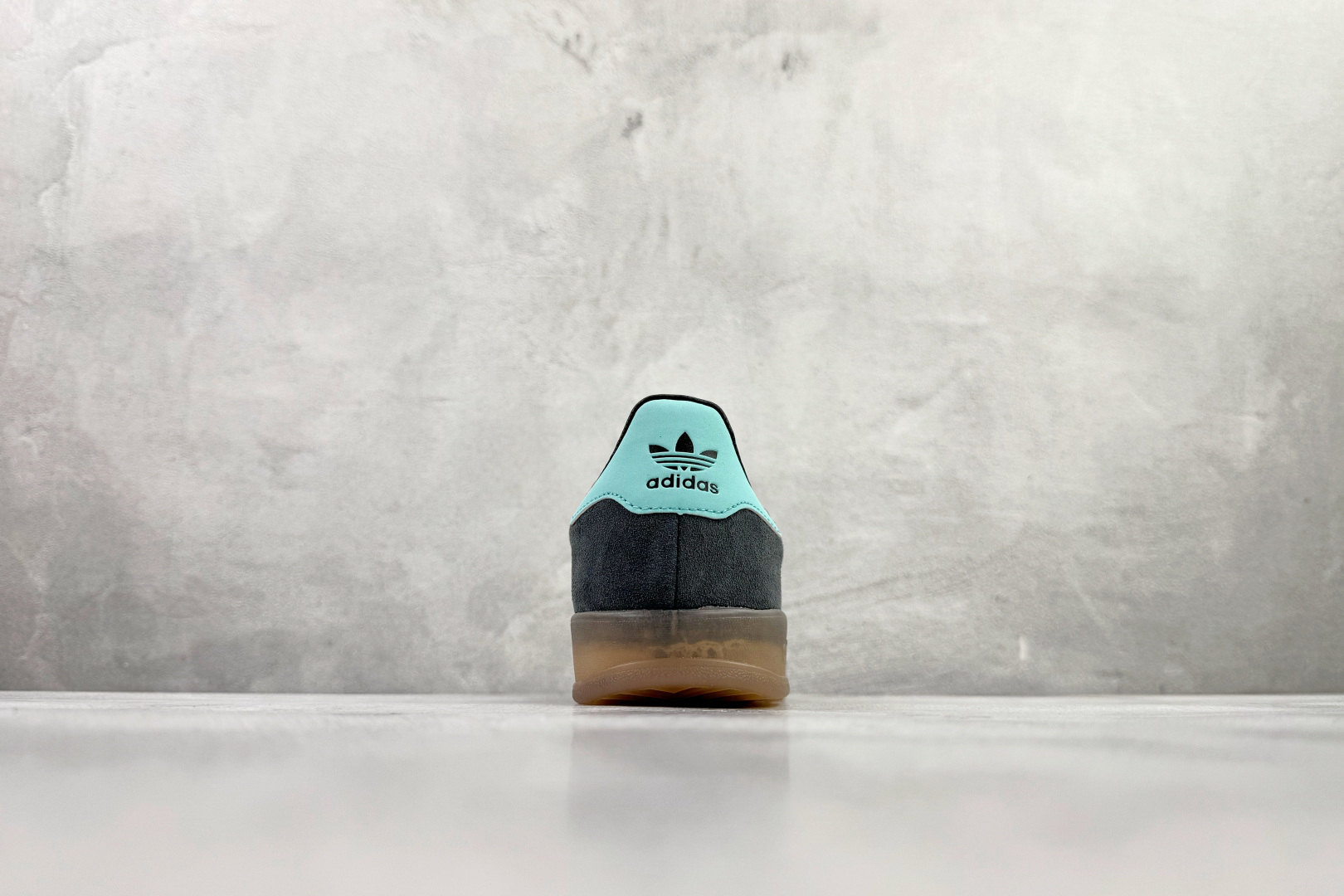 170 adidas originals GAZELLE INDOOR 蓝色 JI2587-Chinese UA Cheap High Quatity Brand Clothes Bags handbags Sneakers wholesale wholesaler seller from China Factory suppliers Fashion Clothing Shoes best Quality Beautiful Price 170 adidas originals GAZELLE INDOOR 蓝色 JI2587