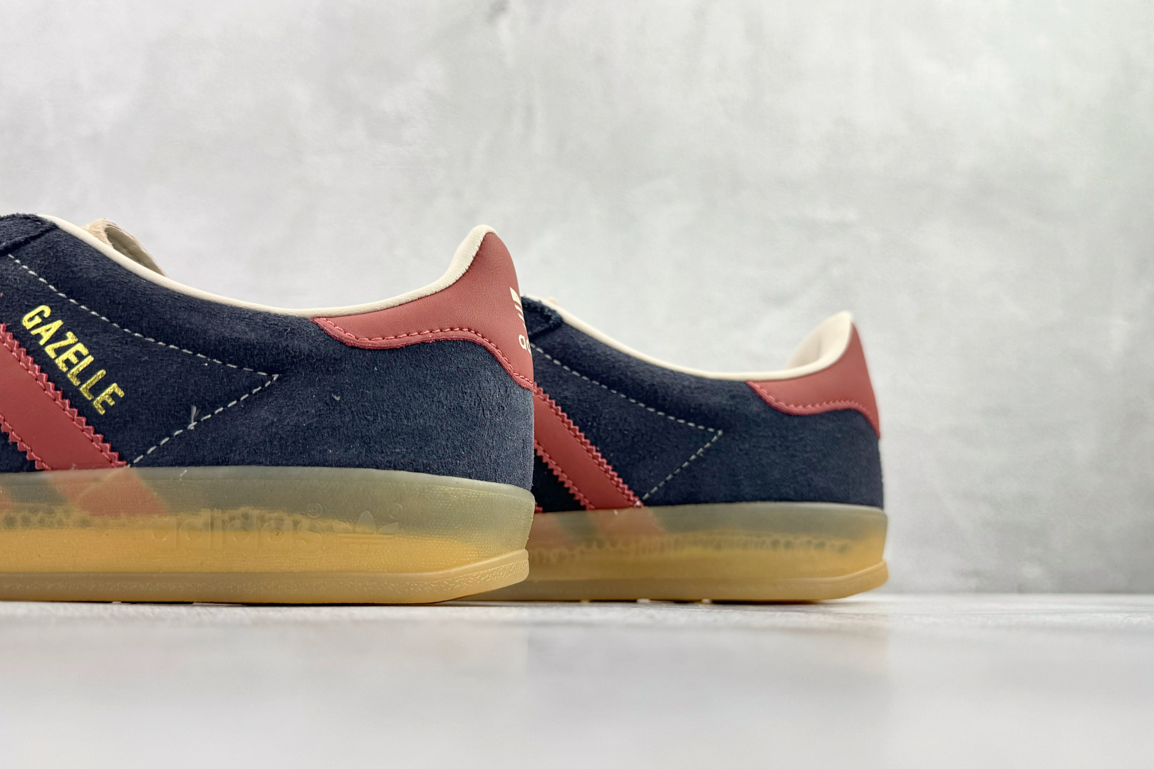 170 adidas originals GAZELLE INDOOR 深蓝色 JH5404-Chinese UA Cheap High Quatity Brand Clothes Bags handbags Sneakers wholesale wholesaler seller from China Factory suppliers Fashion Clothing Shoes best Quality Beautiful Price 170 adidas originals GAZELLE INDOOR 深蓝色 JH5404