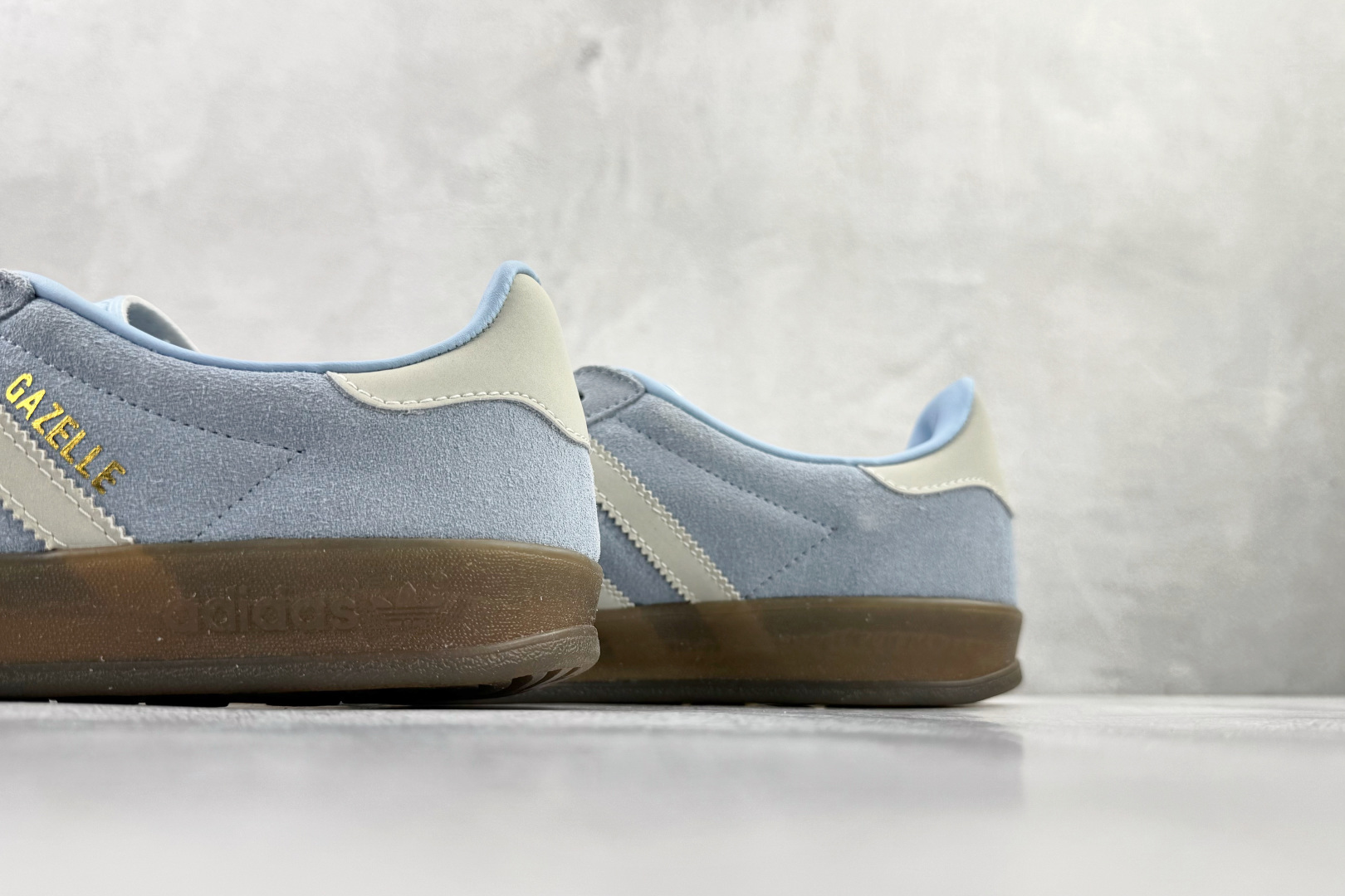 170 adidas originals GAZELLE INDOOR 蓝白 JI2717-Chinese UA Cheap High Quatity Brand Clothes Bags handbags Sneakers wholesale wholesaler seller from China Factory suppliers Fashion Clothing Shoes best Quality Beautiful Price 170 adidas originals GAZELLE INDOOR 蓝白 JI2717