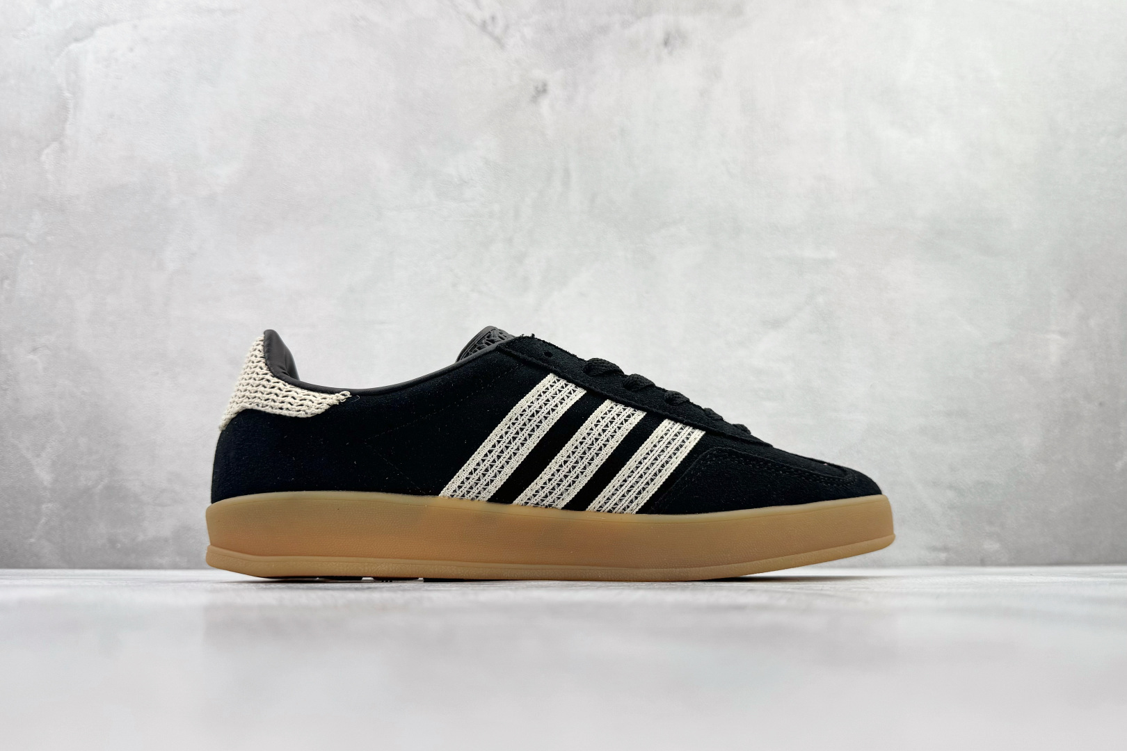 170 adidas originals GAZELLE INDOOR 黑色 JI2755