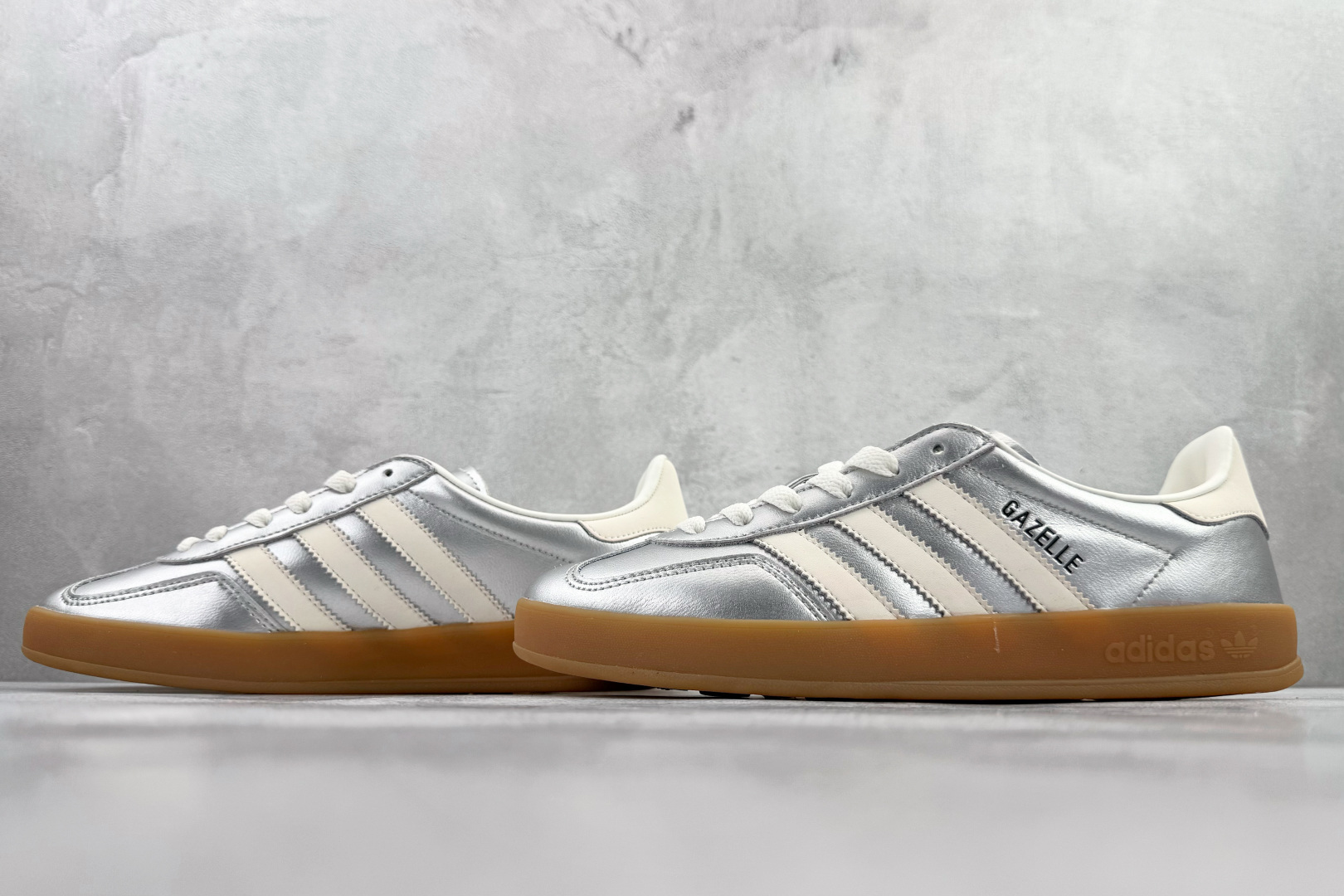 170 adidas originals GAZELLE INDOOR 金属银 JR1206