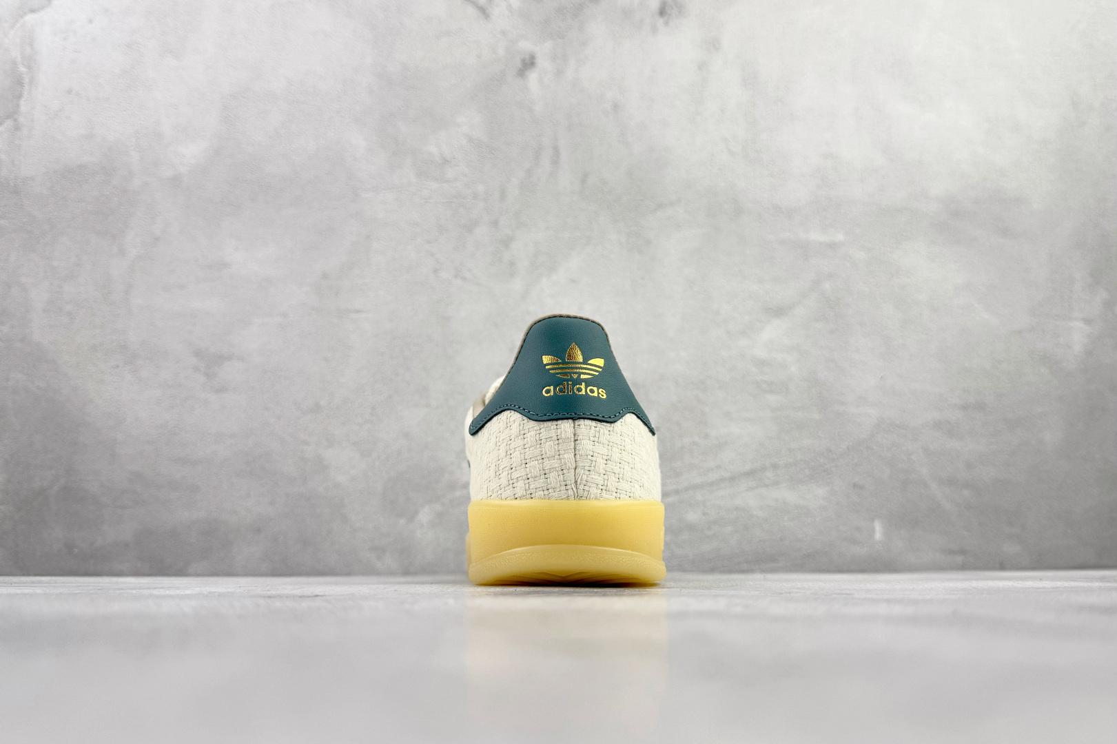 adidas originals GAZELLE INDOOR 米绿 JR3837