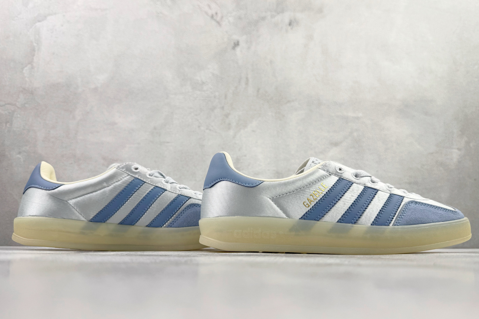 adidas originals GAZELLE INDOOR 蓝色 JI2711 adidas originals GAZELLE INDOOR 蓝色 JI2711