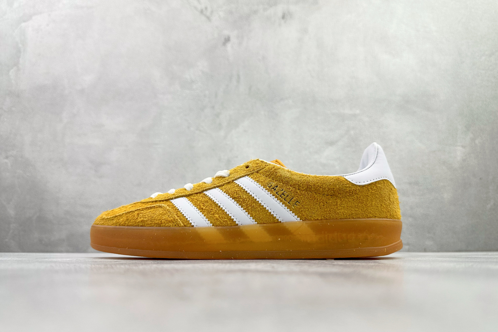 adidas originals GAZELLE INDOOR 黄白 HQ8716