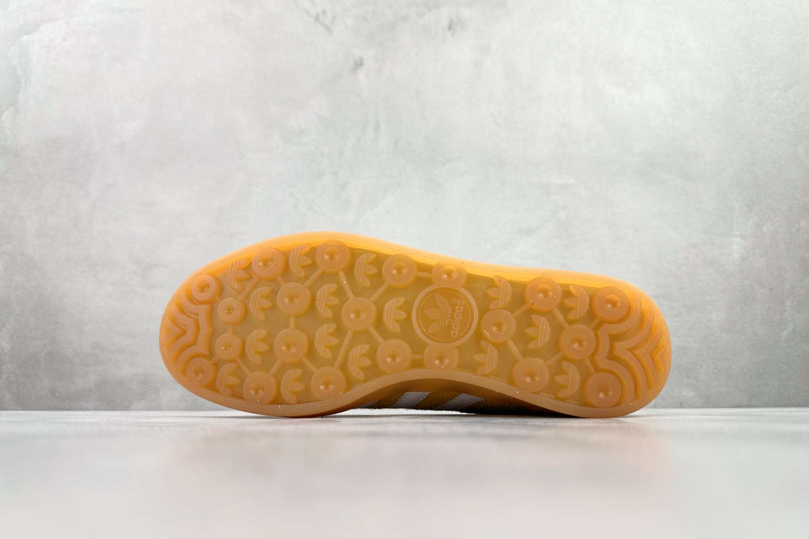 adidas originals GAZELLE INDOOR 黄白 HQ8716