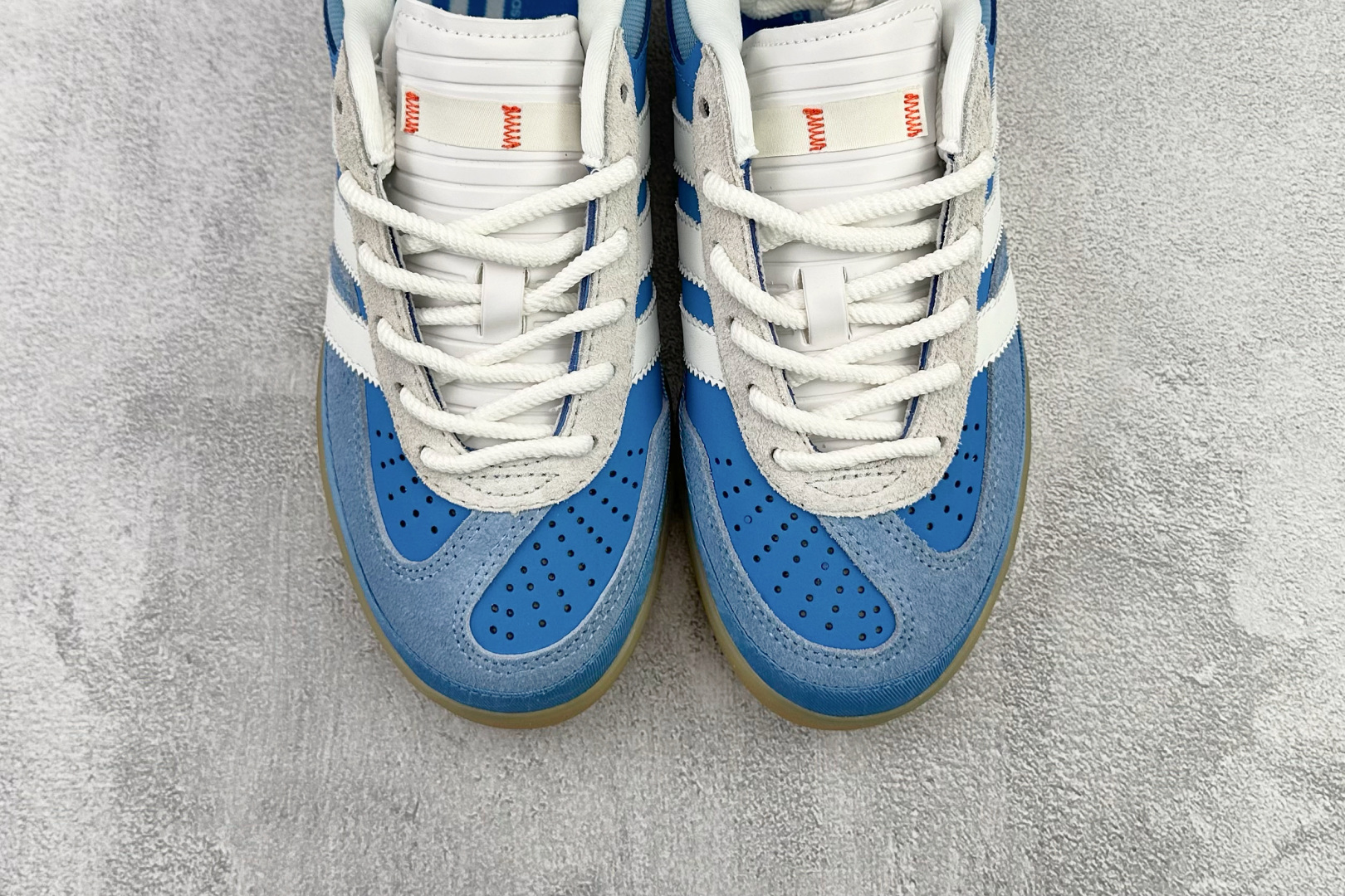 Bad Bunny x adidas originals GAZELLE 蓝白灰 IF9734