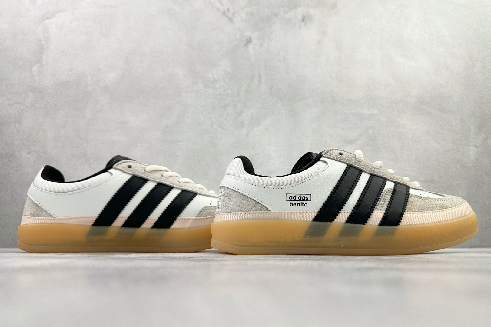 Bad Bunny x adidas originals GAZELLE 白黑 IF9735