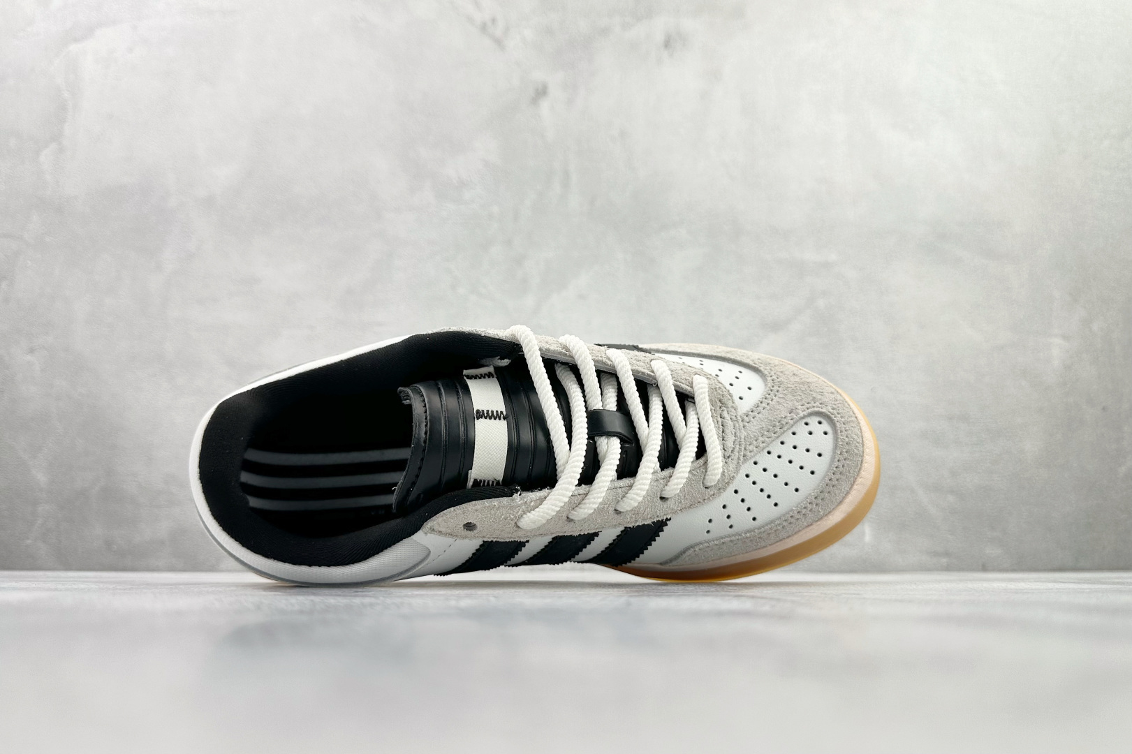Bad Bunny x adidas originals GAZELLE 白黑 IF9735