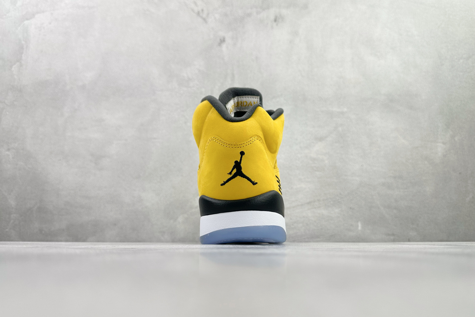 Jordan Air Jordan 5 Retro 黄色 IO3372-700