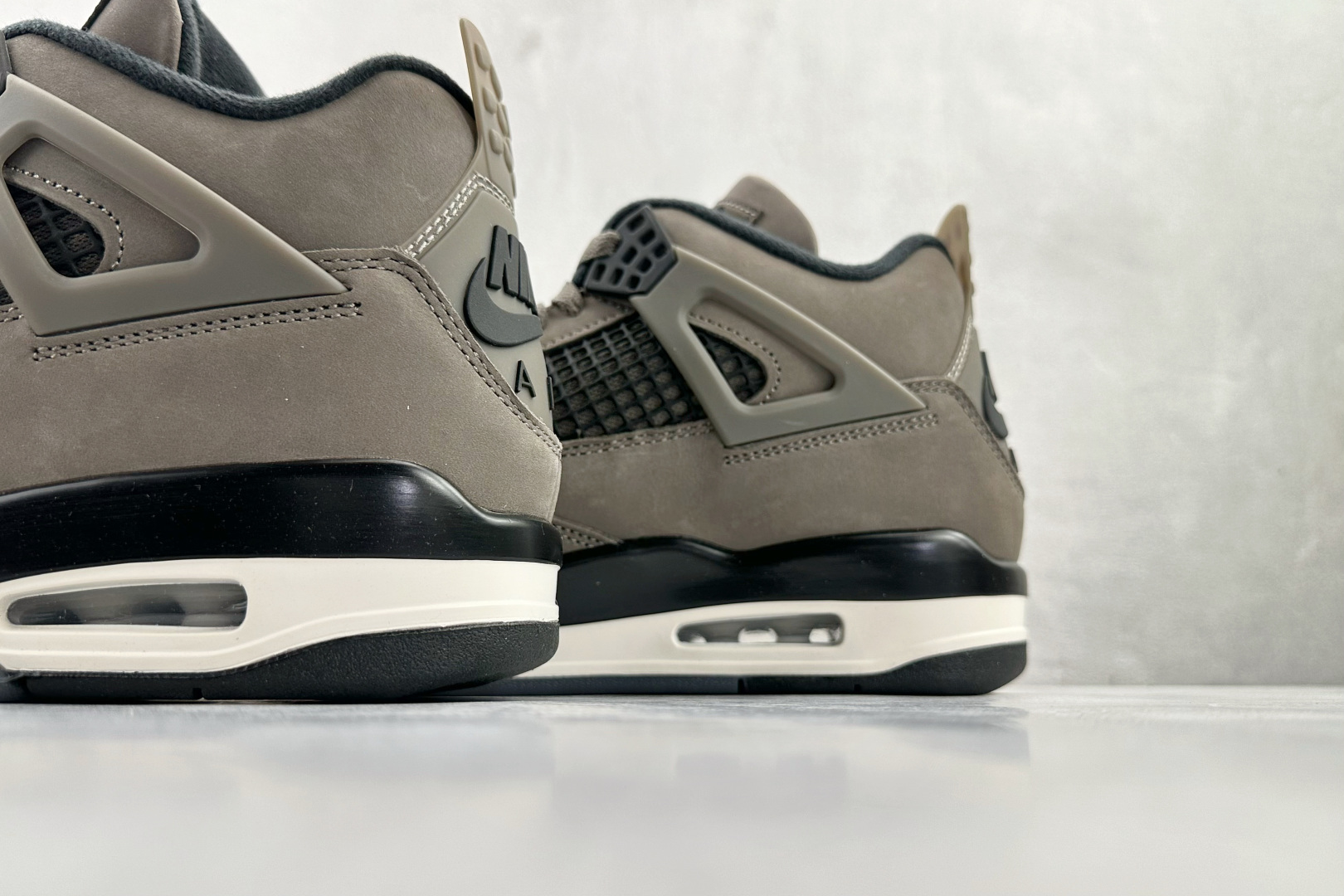 Jordan Air Jordan 4 Retro 灰黑 IB4171-200