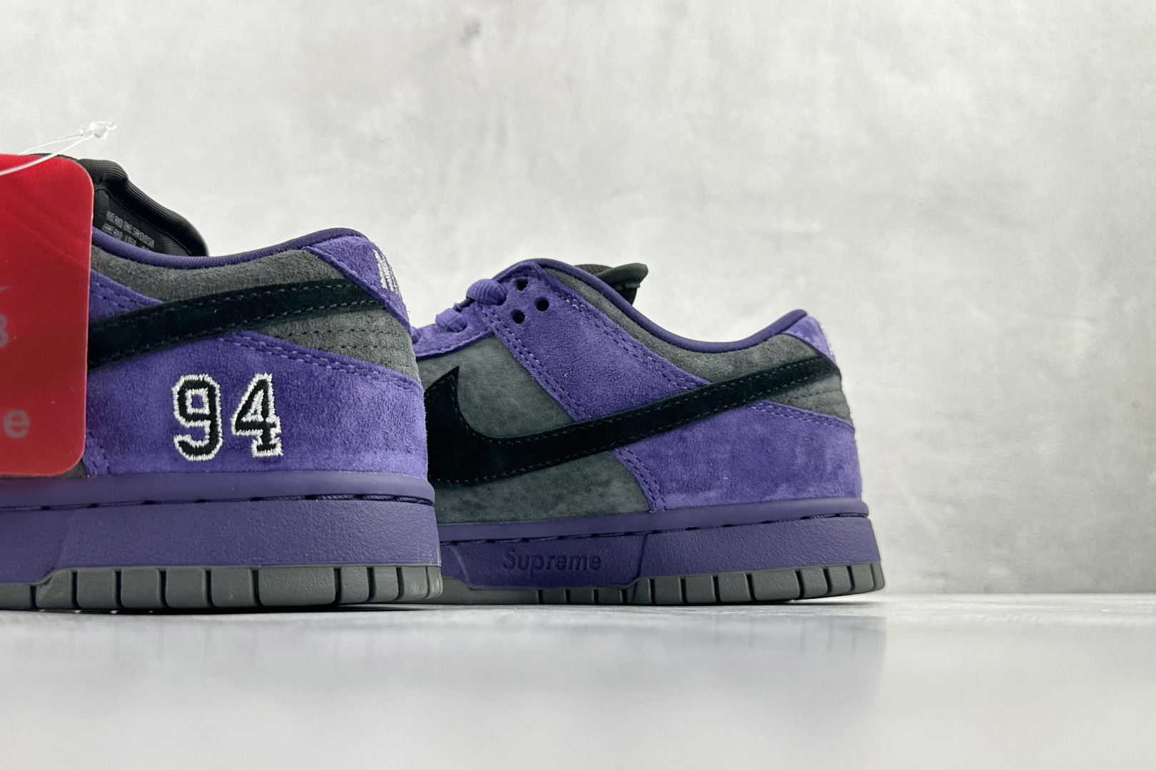 Supreme x Nike Dunk SB DUNK LOW 紫色 HQ8487-500