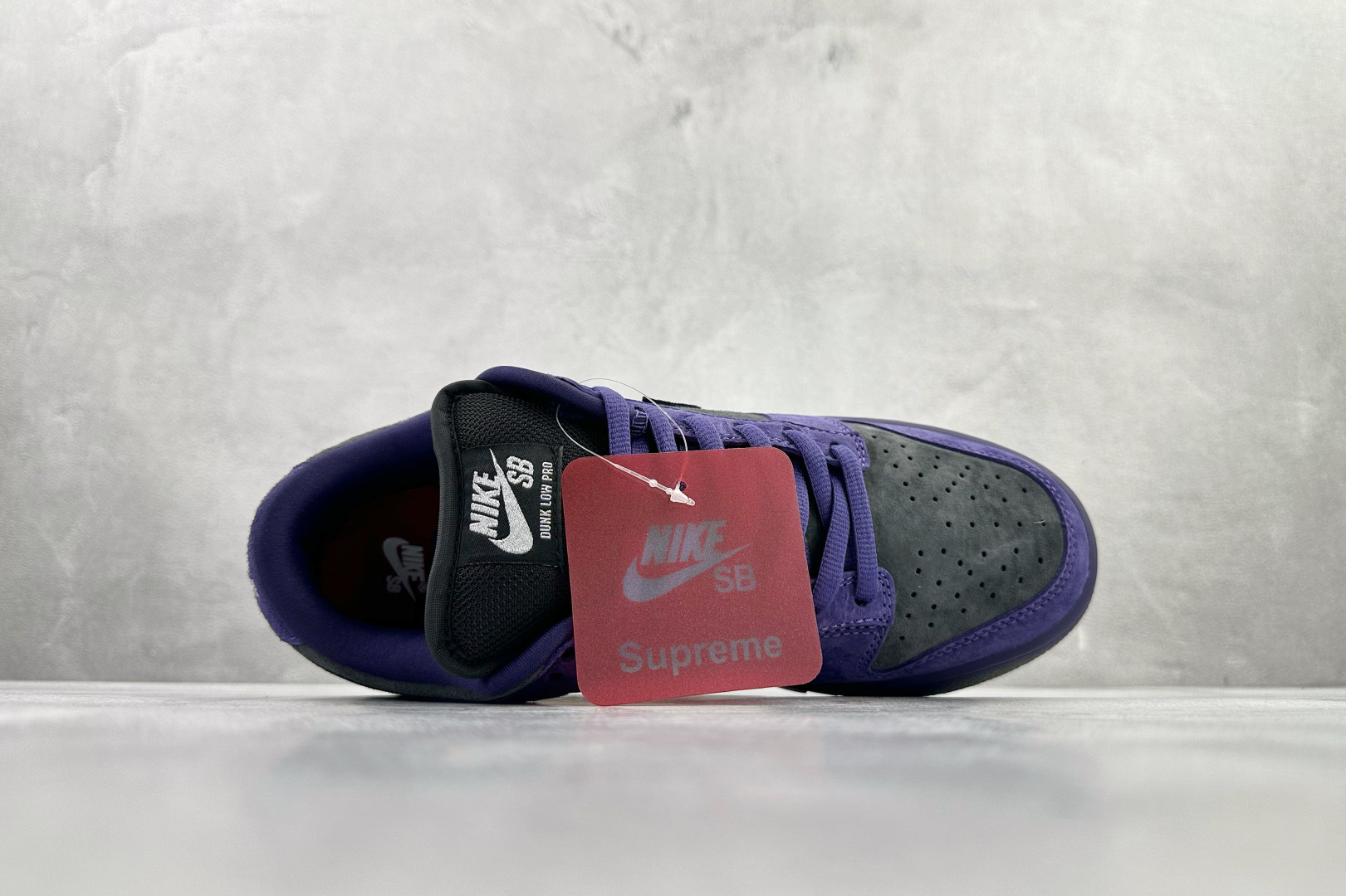 Supreme x Nike Dunk SB DUNK LOW 紫色 HQ8487-500