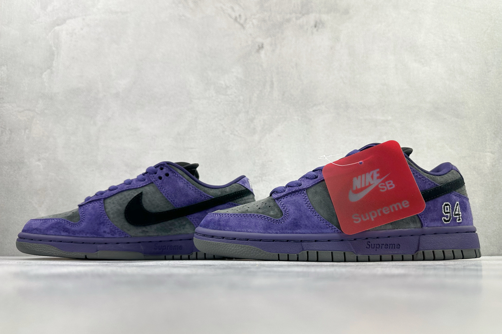 Supreme x Nike Dunk SB DUNK LOW 紫色 HQ8487-500