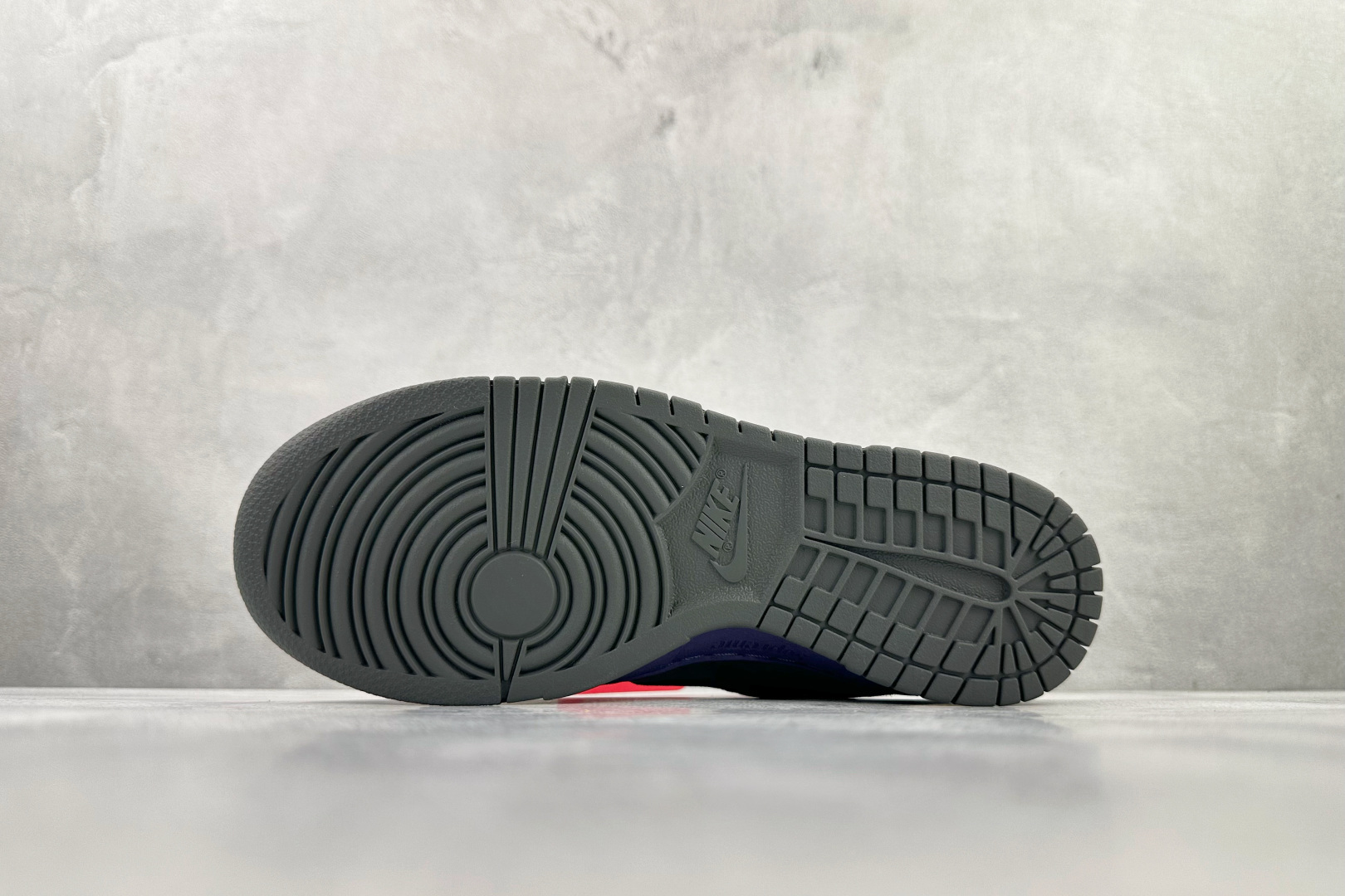 Supreme x Nike Dunk SB DUNK LOW 紫色 HQ8487-500