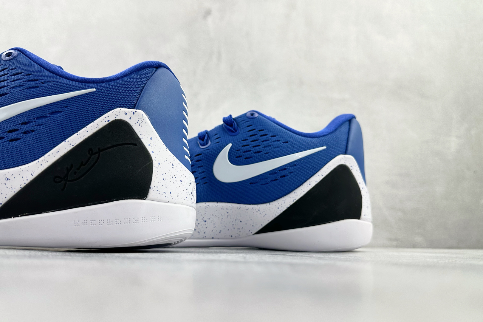 Nike Kobe 9 蓝白色 FV3607-400