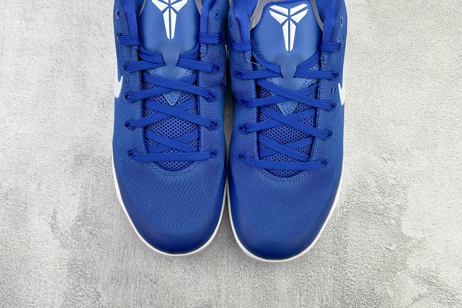 Nike Kobe 9 蓝白色 FV3607-400