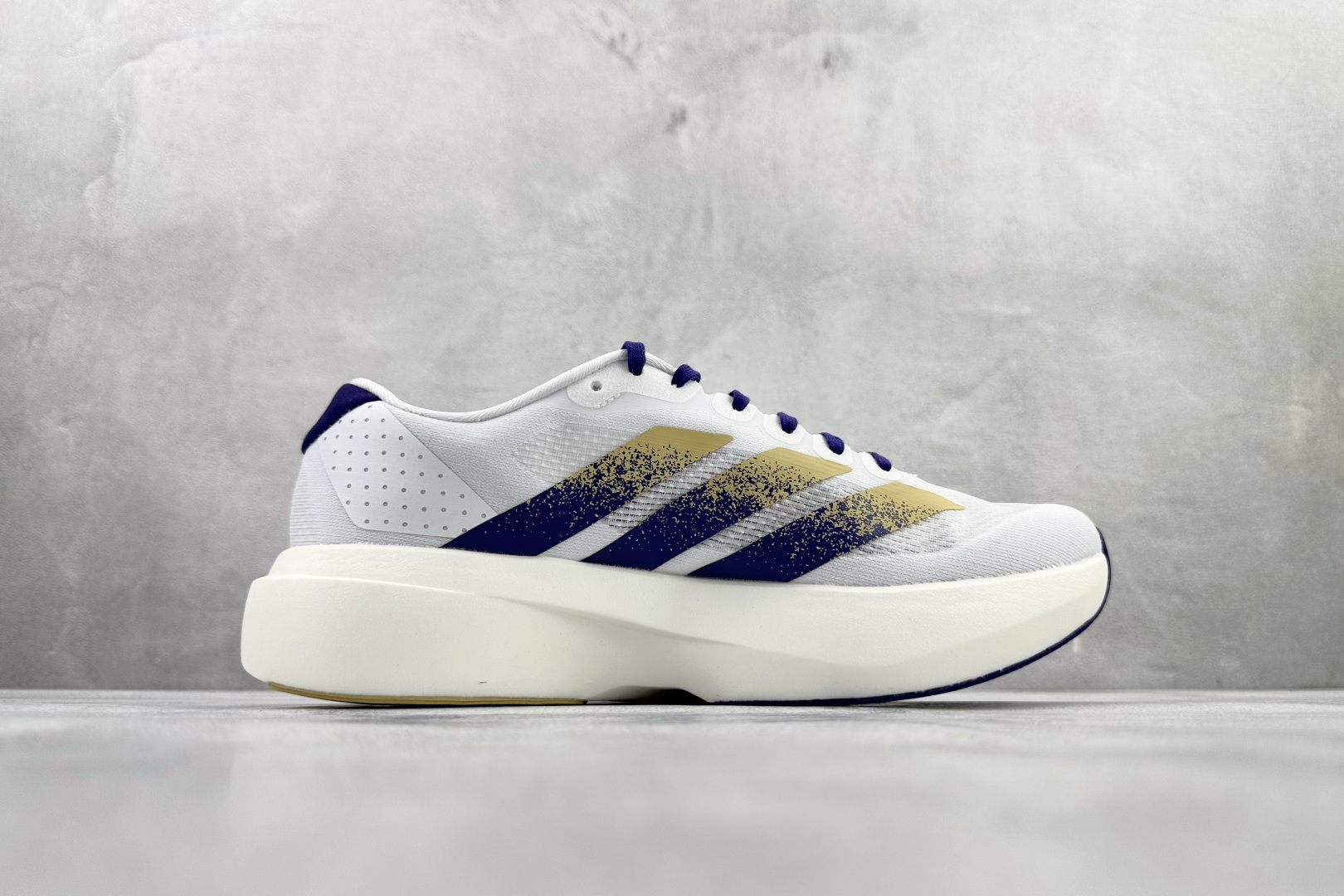 全新工厂开发 adidas Adizero Evo SL 白紫 JQ4578