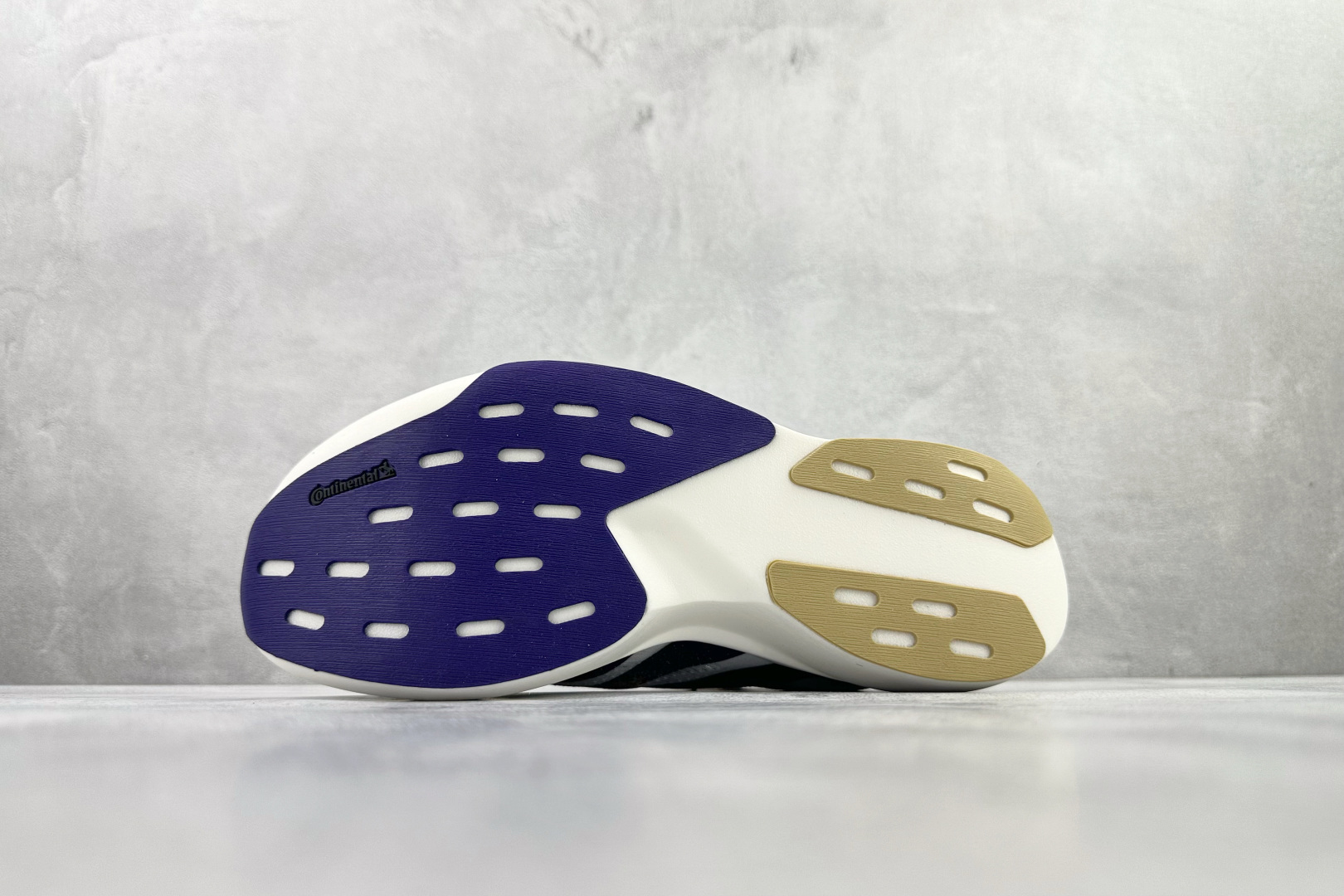 全新工厂开发 adidas Adizero Evo SL 白紫 JQ4578