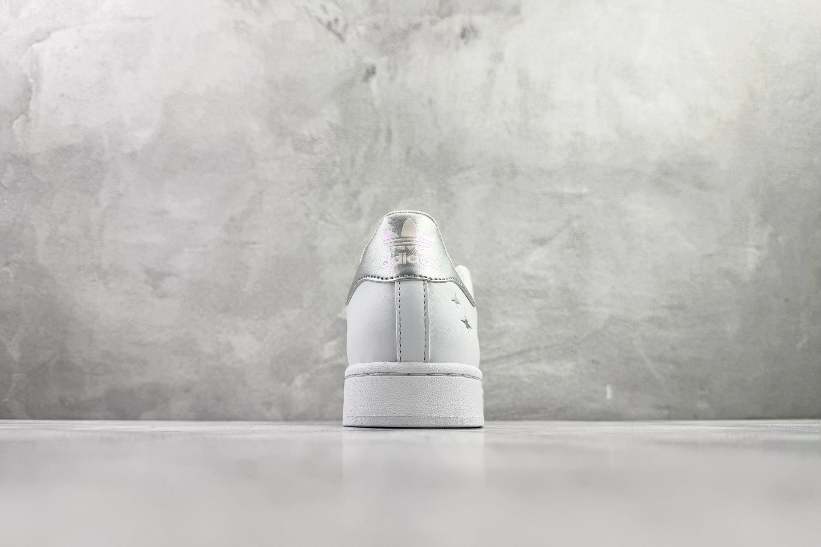 平台爆款adidas originals Super 2 白银色 JQ8777-High Quatity Cheap Brand wholesale wholesaler seller Clothes Bags handbags Sneakers Top Fashion Clothing Shoes from China Factory Chinese suppliers best Quality Beautiful Price 平台爆款adidas originals Super 2 白银色 JQ8777