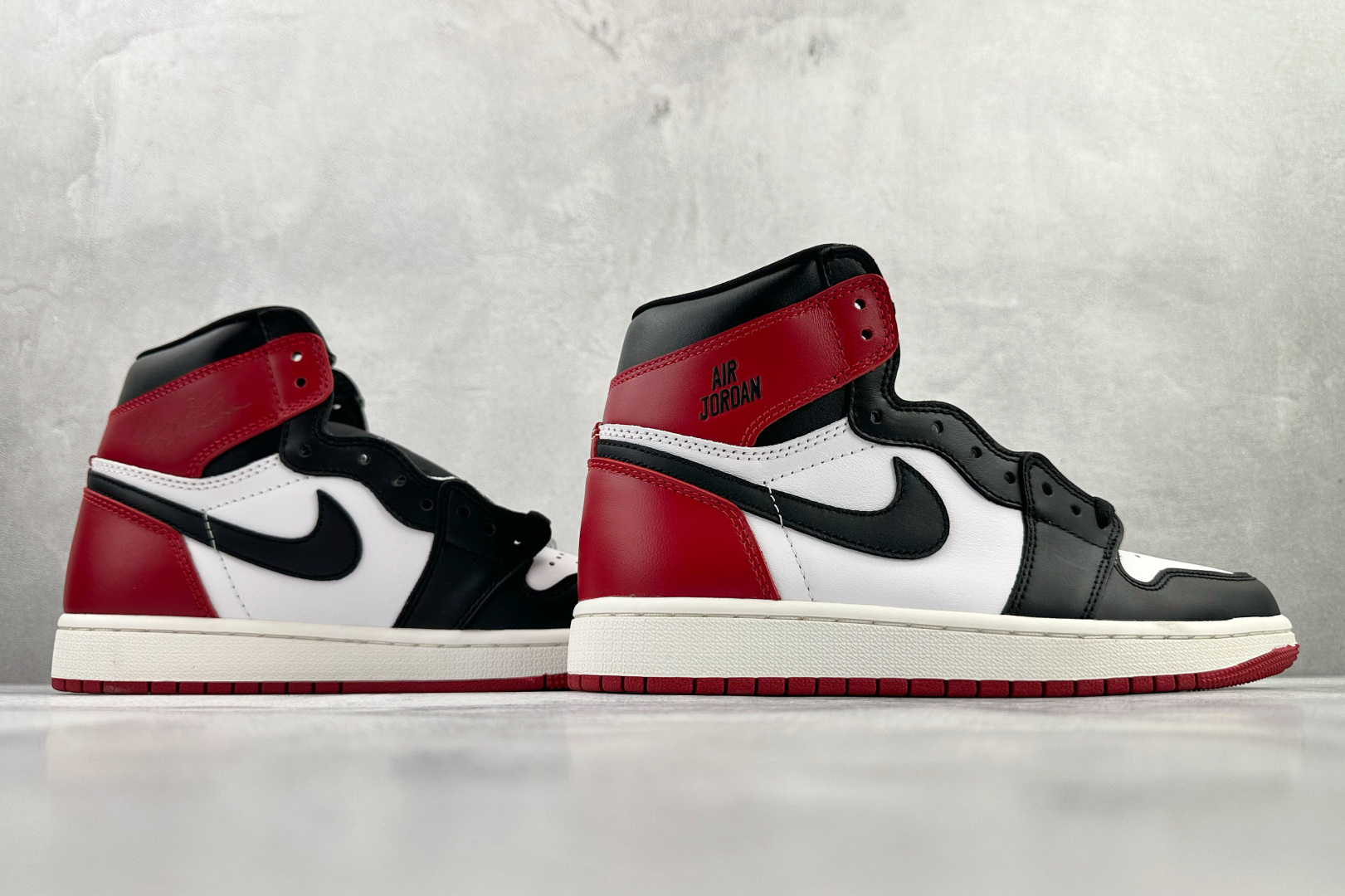 Jordan Air Jordan 1 High 黑脚趾 消失的飞翼“Black Toe Reimagined” 红色 DZ5485-106