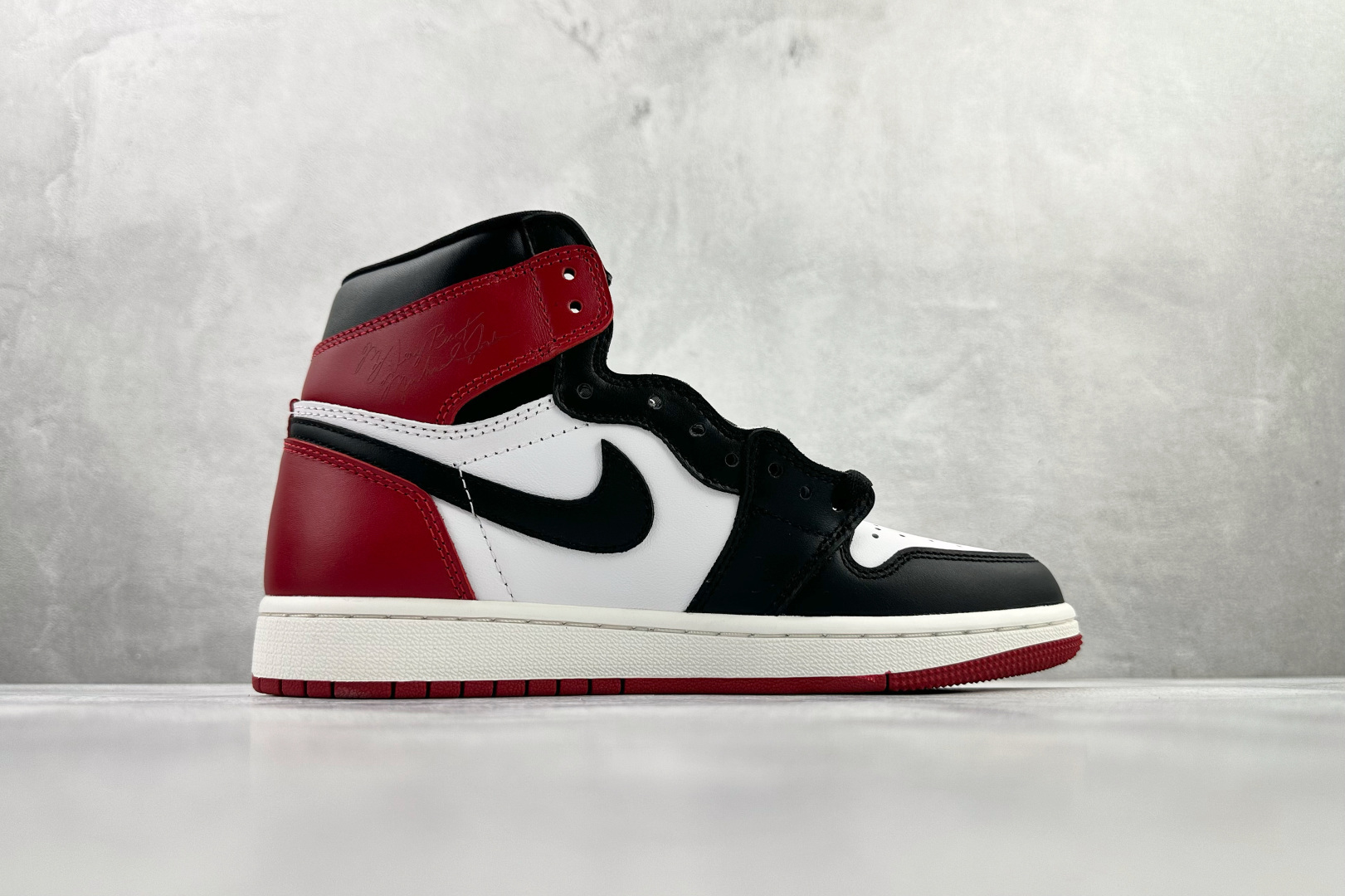 Jordan Air Jordan 1 High 黑脚趾 消失的飞翼“Black Toe Reimagined” 红色 DZ5485-106