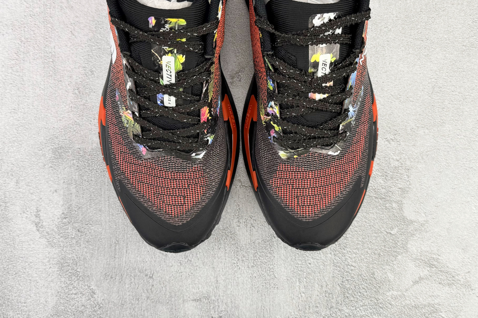 东南亚订单 北面THE NORTH FACE Vectiv Enduris 4 Race Edition 红黑 NF0A8DA4-GHW