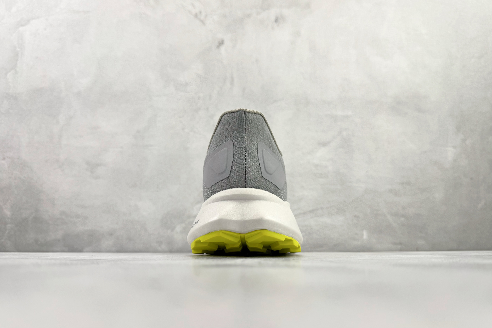 东南亚订单 北面THE NORTH FACE Vectiv Enduris 4 灰色 NF0A8AEP-CIY-High Quatity Cheap Brand wholesale wholesaler seller Clothes Bags handbags Sneakers Top Fashion Clothing Shoes from China Factory Chinese suppliers best Quality Beautiful Price 东南亚订单 北面THE NORTH FACE Vectiv Enduris 4 灰色 NF0A8AEP-CIY