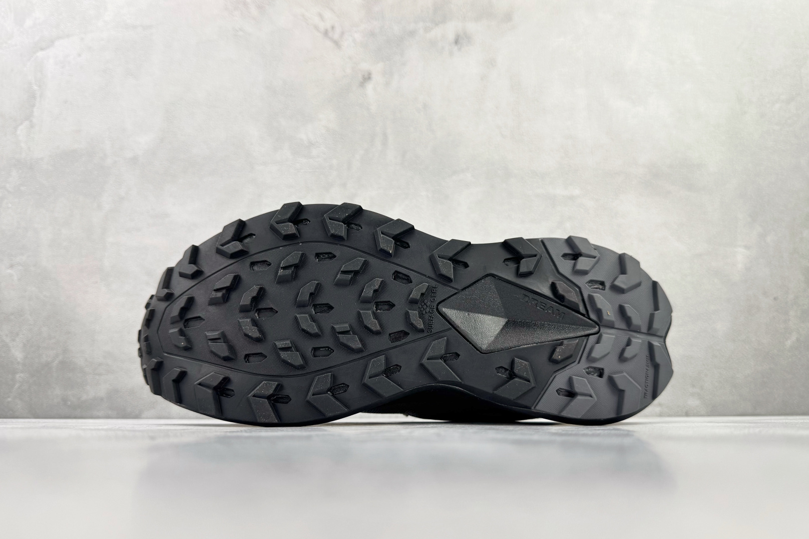 东南亚订单 北面THE NORTH FACE Vectiv Enduris 4 黑色 NS97R03B