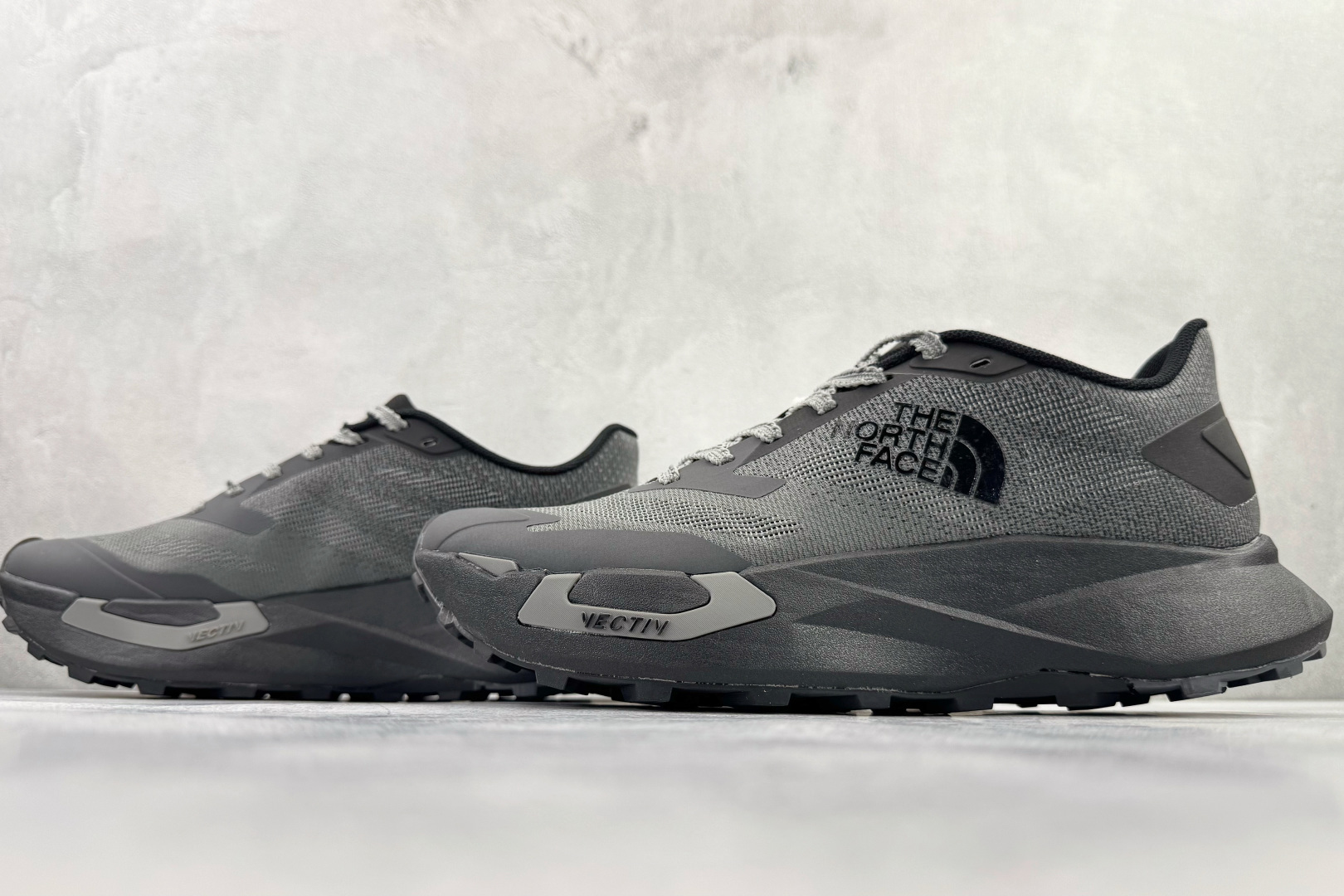 东南亚订单 北面THE NORTH FACE Vectiv Enduris 4 黑色 NS97R03B