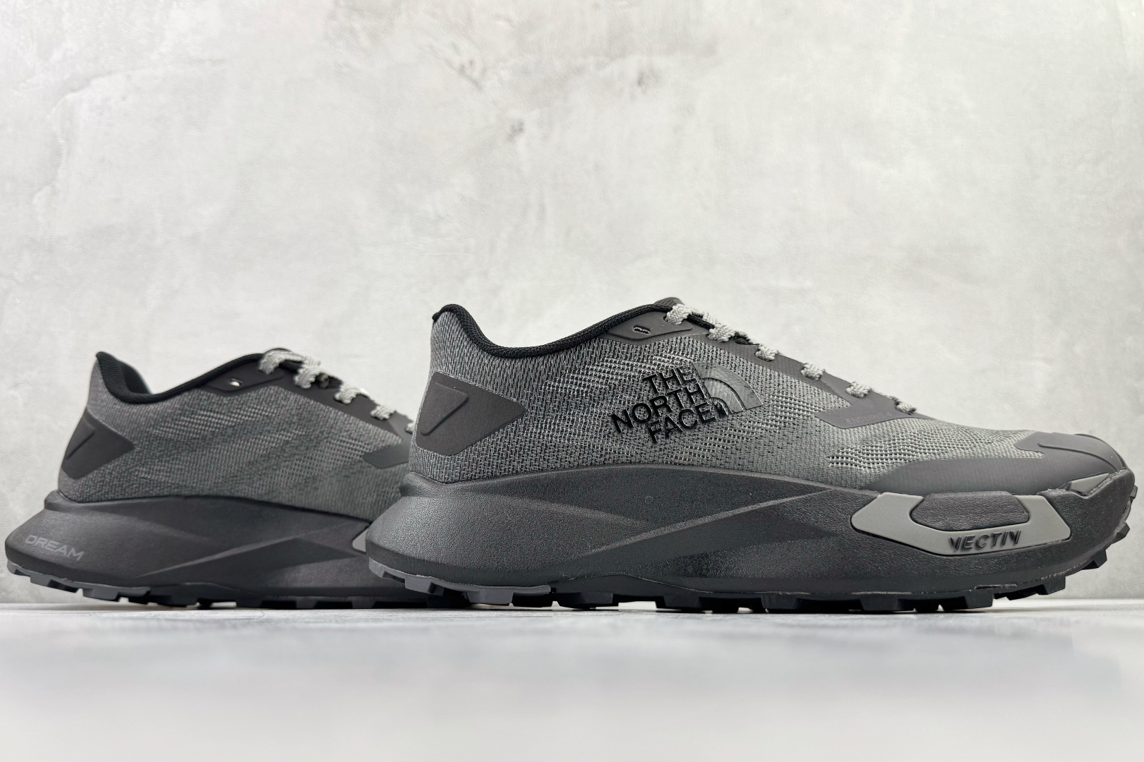 东南亚订单 北面THE NORTH FACE Vectiv Enduris 4 黑色 NS97R03B