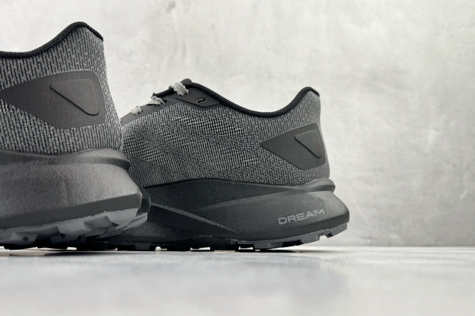 东南亚订单 北面THE NORTH FACE Vectiv Enduris 4 黑色 NS97R03B