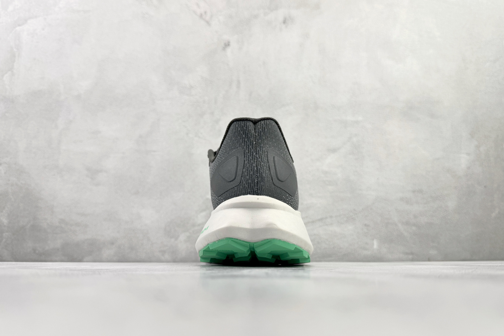 东南亚订单 北面THE NORTH FACE Vectiv Enduris 4 灰色 NF0A8AEQ-DU9-High Quatity Cheap Brand wholesale wholesaler seller Clothes Bags handbags Sneakers Top Fashion Clothing Shoes from China Factory Chinese suppliers best Quality Beautiful Price 东南亚订单 北面THE NORTH FACE Vectiv Enduris 4 灰色 NF0A8AEQ-DU9