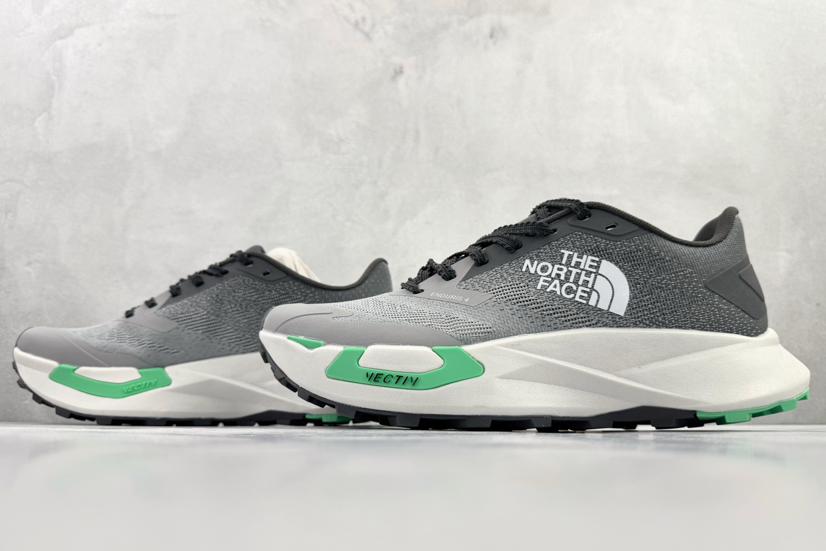 东南亚订单 北面THE NORTH FACE Vectiv Enduris 4 灰色 NF0A8AEQ-DU9-High Quatity Cheap Brand wholesale wholesaler seller Clothes Bags handbags Sneakers Top Fashion Clothing Shoes from China Factory Chinese suppliers best Quality Beautiful Price 东南亚订单 北面THE NORTH FACE Vectiv Enduris 4 灰色 NF0A8AEQ-DU9