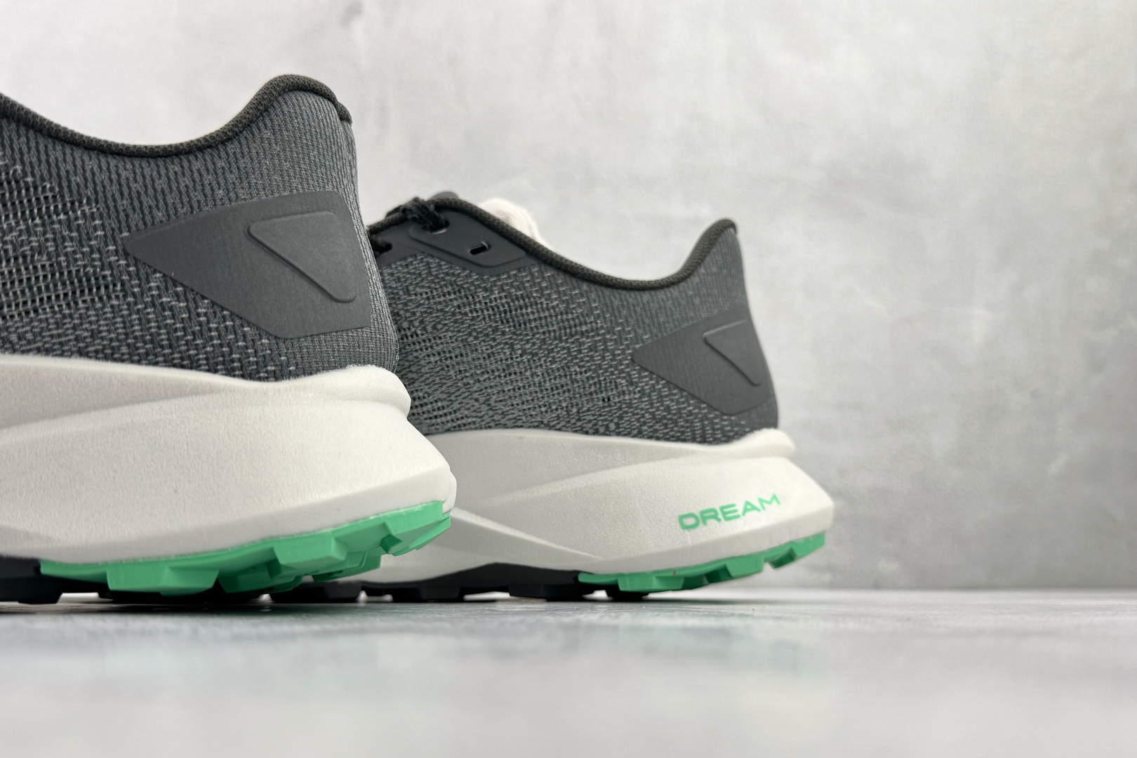 东南亚订单 北面THE NORTH FACE Vectiv Enduris 4 灰色 NF0A8AEQ-DU9-High Quatity Cheap Brand wholesale wholesaler seller Clothes Bags handbags Sneakers Top Fashion Clothing Shoes from China Factory Chinese suppliers best Quality Beautiful Price 东南亚订单 北面THE NORTH FACE Vectiv Enduris 4 灰色 NF0A8AEQ-DU9