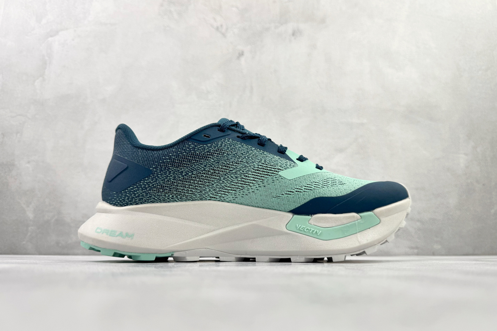 东南亚订单 北面THE NORTH FACE Vectiv Enduris 4 绿色 NFW02503-BM-High Quatity Cheap Brand wholesale wholesaler seller Clothes Bags handbags Sneakers Top Fashion Clothing Shoes from China Factory Chinese suppliers best Quality Beautiful Price 东南亚订单 北面THE NORTH FACE Vectiv Enduris 4 绿色 NFW02503-BM