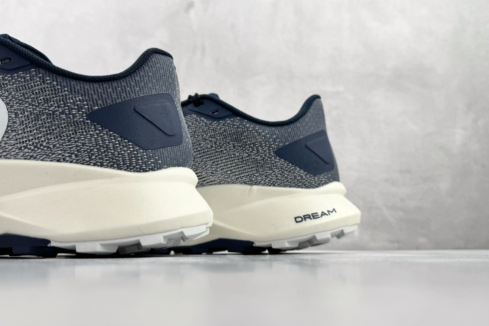 东南亚订单 北面THE NORTH FACE Vectiv Enduris 4 蓝白色 NF0A8AEP-EZI-High Quatity Cheap Brand wholesale wholesaler seller Clothes Bags handbags Sneakers Top Fashion Clothing Shoes from China Factory Chinese suppliers best Quality Beautiful Price 东南亚订单 北面THE NORTH FACE Vectiv Enduris 4 蓝白色 NF0A8AEP-EZI