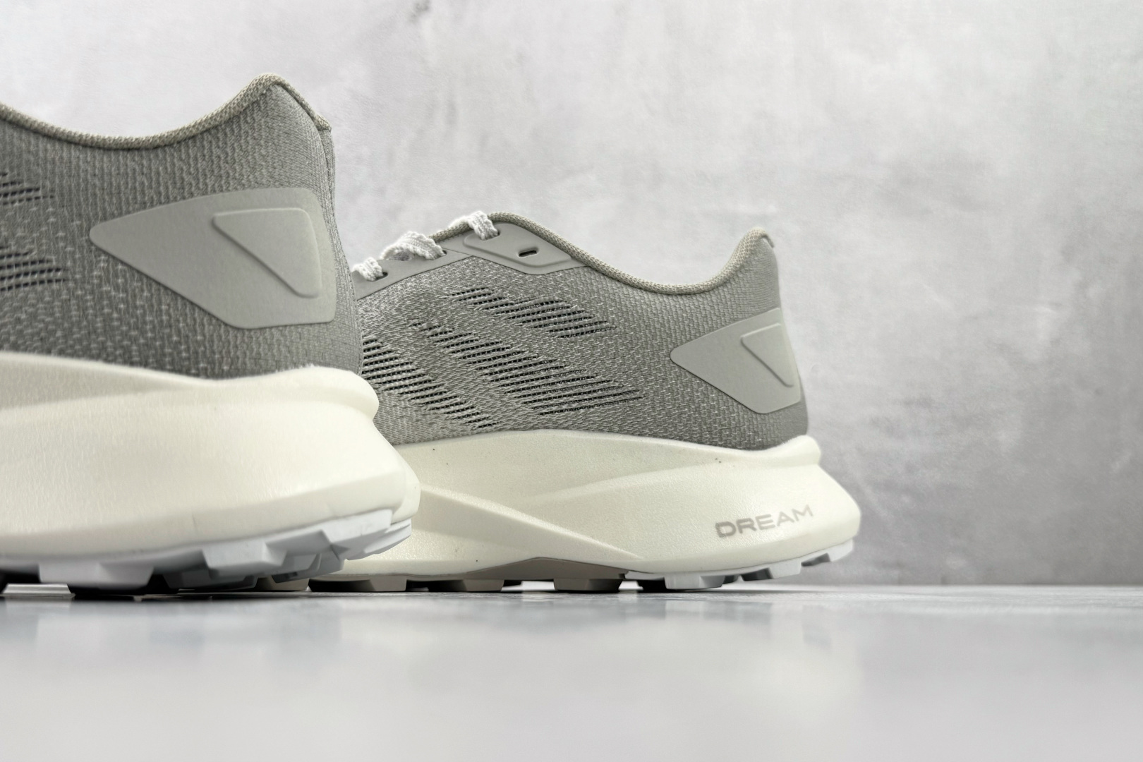 东南亚订单 北面THE NORTH FACE Vectiv Enduris 4 灰色 NF0A8AEP-7UP-High Quatity Cheap Brand wholesale wholesaler seller Clothes Bags handbags Sneakers Top Fashion Clothing Shoes from China Factory Chinese suppliers best Quality Beautiful Price 东南亚订单 北面THE NORTH FACE Vectiv Enduris 4 灰色 NF0A8AEP-7UP